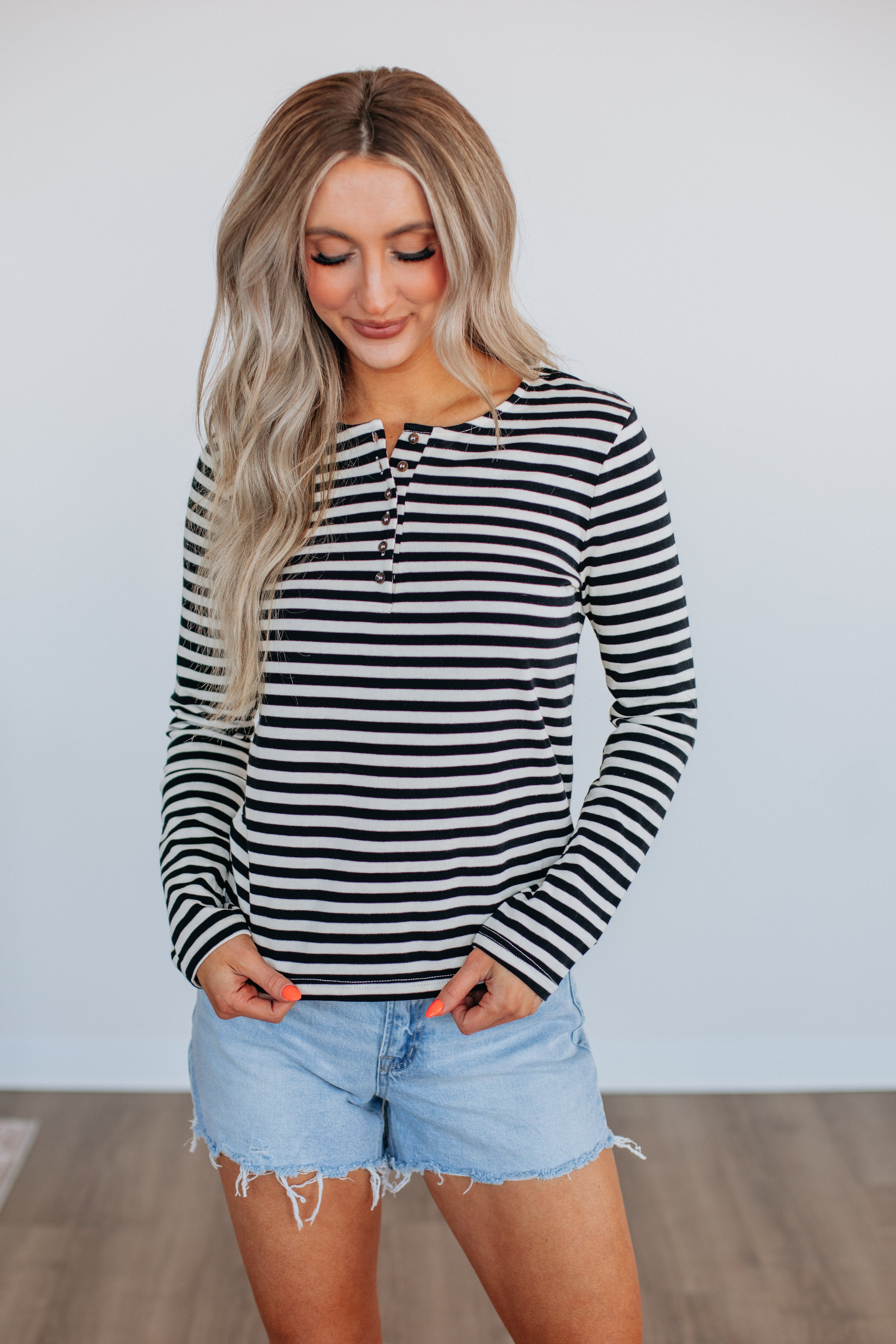 Greta Striped Women's T-Shirt - Casual & Comfortable Striped Top for Everyday Wear | Perfect for Outfits, Layering & Summer Fashion