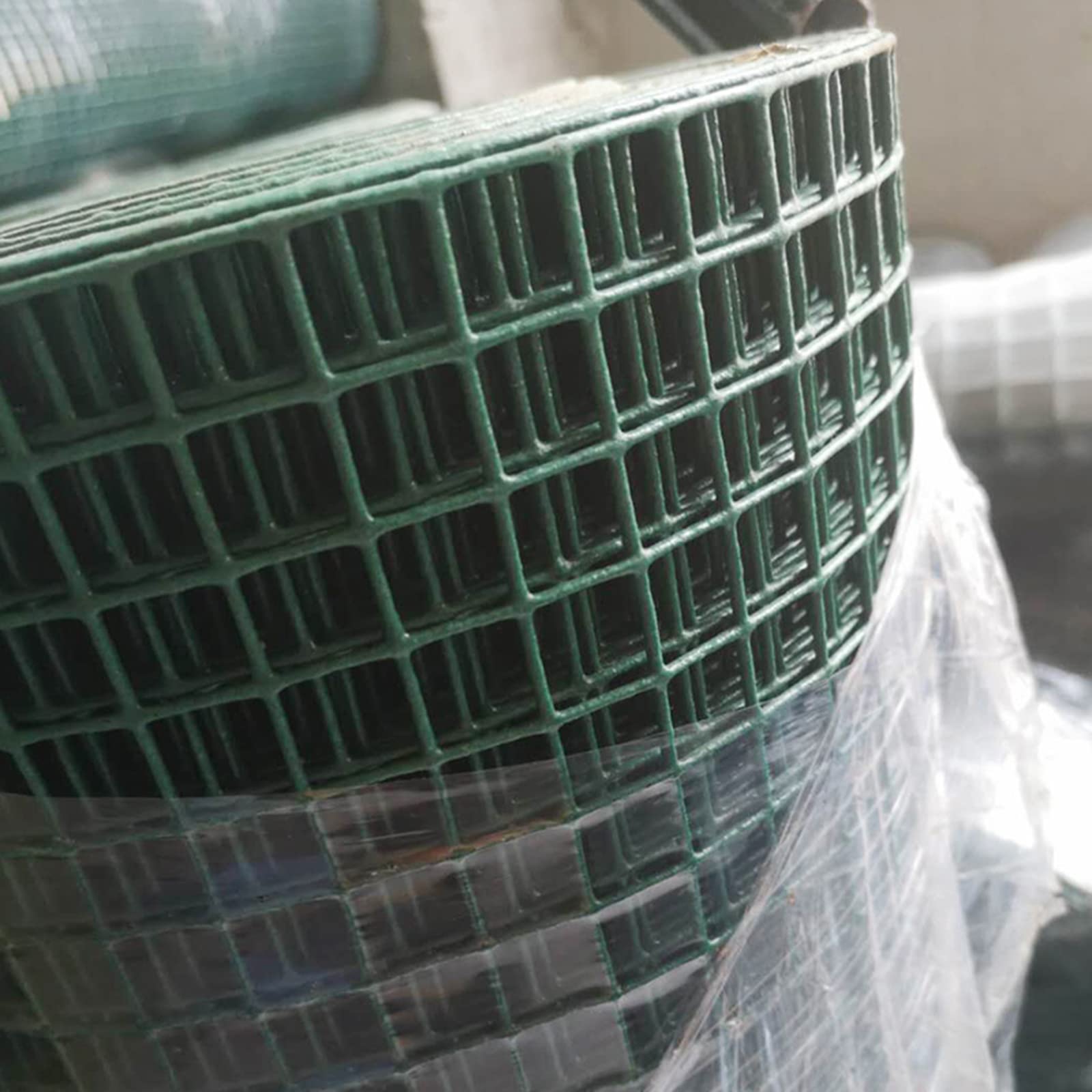 LFFH 1x18m Green Vinyl Coated Welded Wire Fence - 3cm Hole 2mm Wire Diameter - Heavy Duty Hardware Cloth for Garden Fencing, Chicken Coop, Rabbit Cage, Animal Enclosure & Plant Protection - Durable Outdoor Mesh for Home & Farm Use