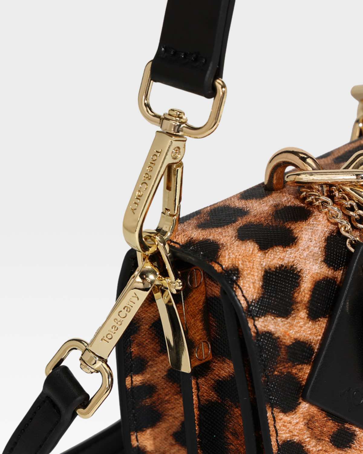 Stylish Leopard Print Shoulder Bag in Beige | Fashionable Crossbody Purse for Women | Perfect for Work, Travel & Everyday Use