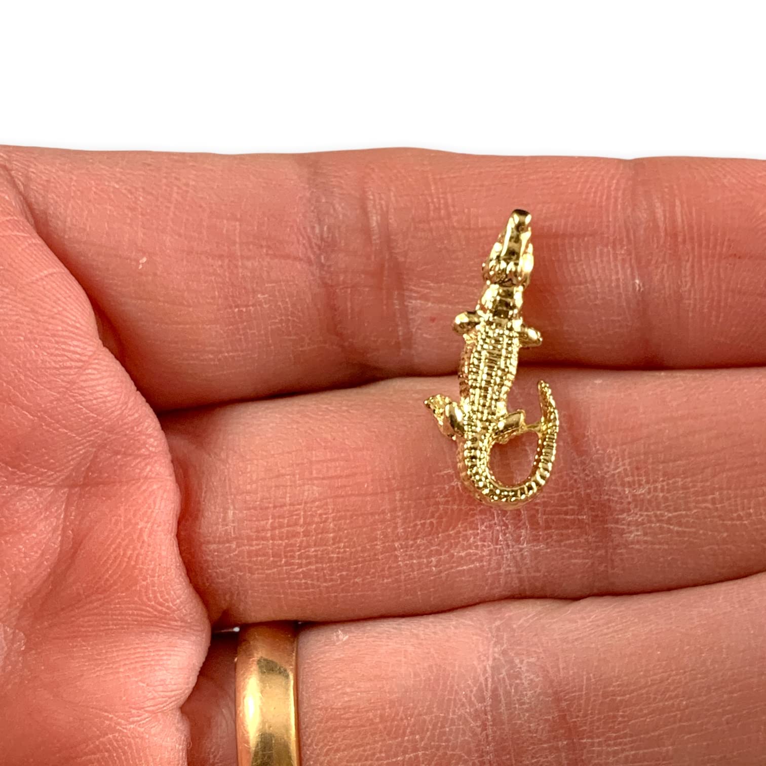 StockPins 3D Gold Alligator Lapel Pin - Premium Animal Enamel Pin for Gator Lovers, USA Made Fashion Accessory for Jackets, Hats, Backpacks & Suits - Perfect for Gameday, Gifts & Collectibles