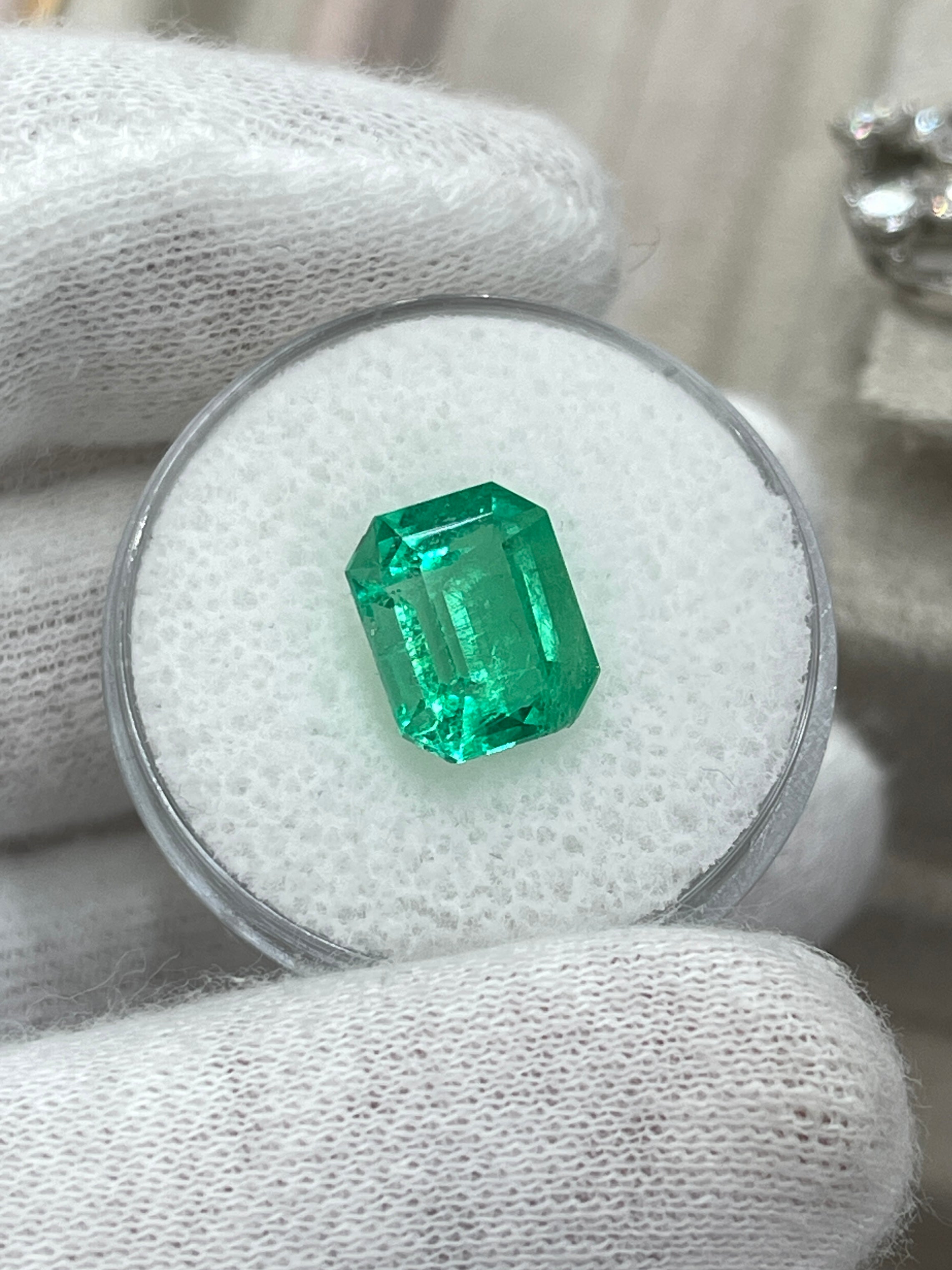 3.30 Carat 10.5x8.4mm Natural Colombian Emerald Loose Gemstone - Emerald Cut Vivid Green Glowing Stone for Jewelry Making, Engagement Rings & Luxury Gifts