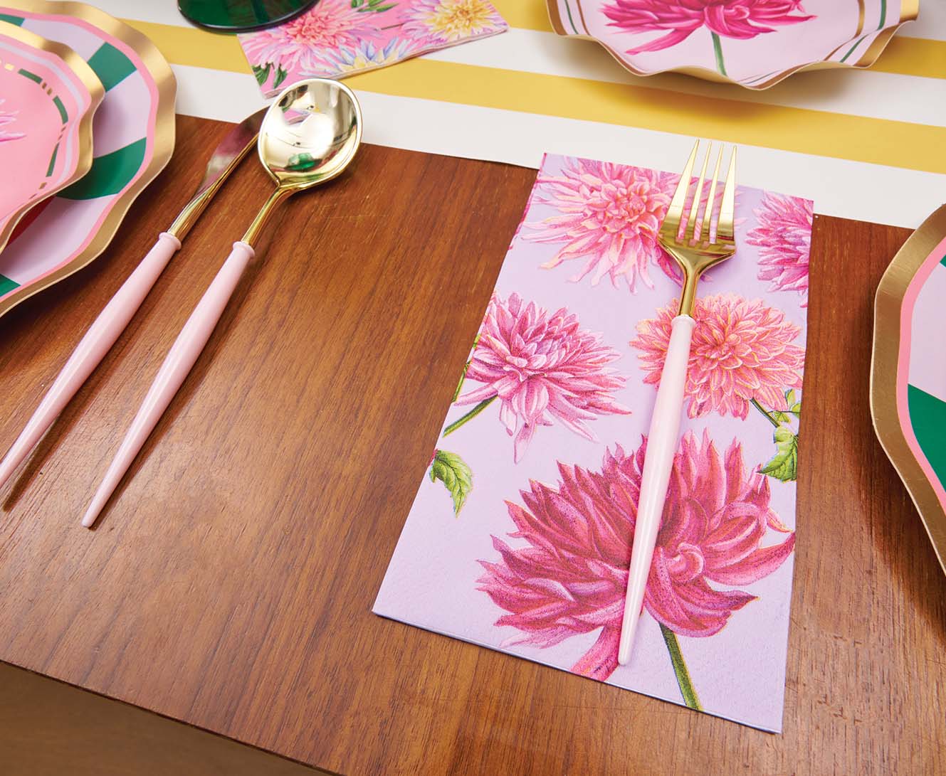 16-Piece Summer Tablescape Set - Dahlia Garden Floral Design for Outdoor Dining & Garden Parties