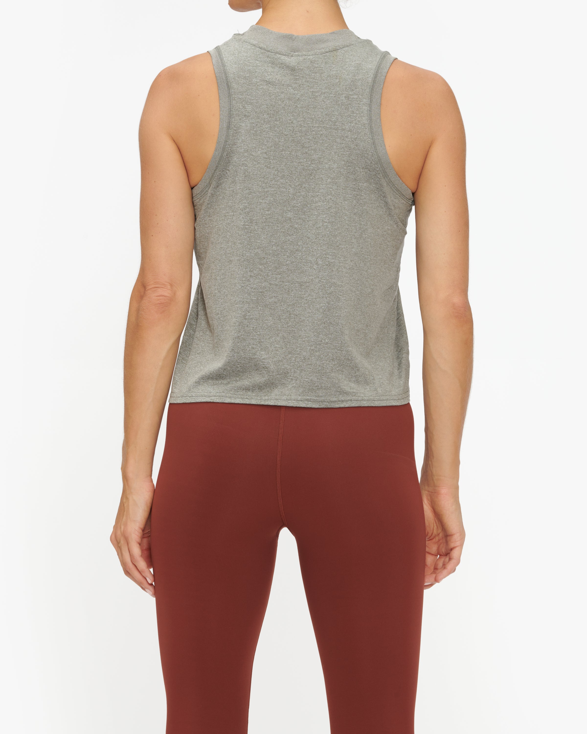 Vuori Energy Top - Women's Performance Workout Shirt for Running, Yoga & Gym - Moisture Wicking & Breathable Activewear for Fitness & Training