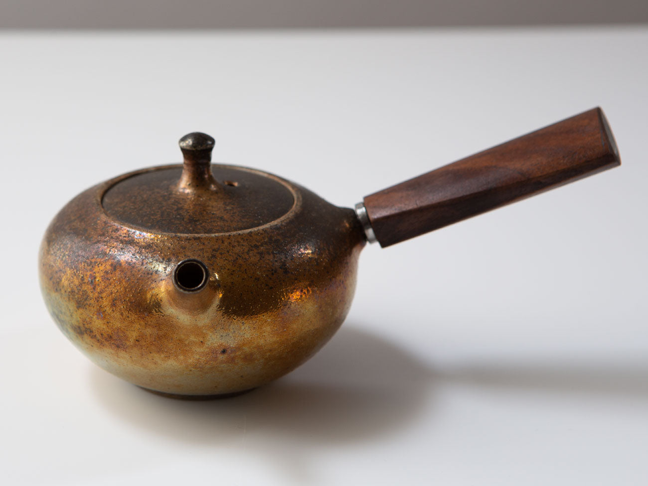 Premium Japanese Kyusu Teapot for Loose Leaf Tea - Handcrafted Persimmon Kyusu with Ceramic Infuser - Perfect for Green Tea, Oolong, and Herbal Brewing at Home or Office