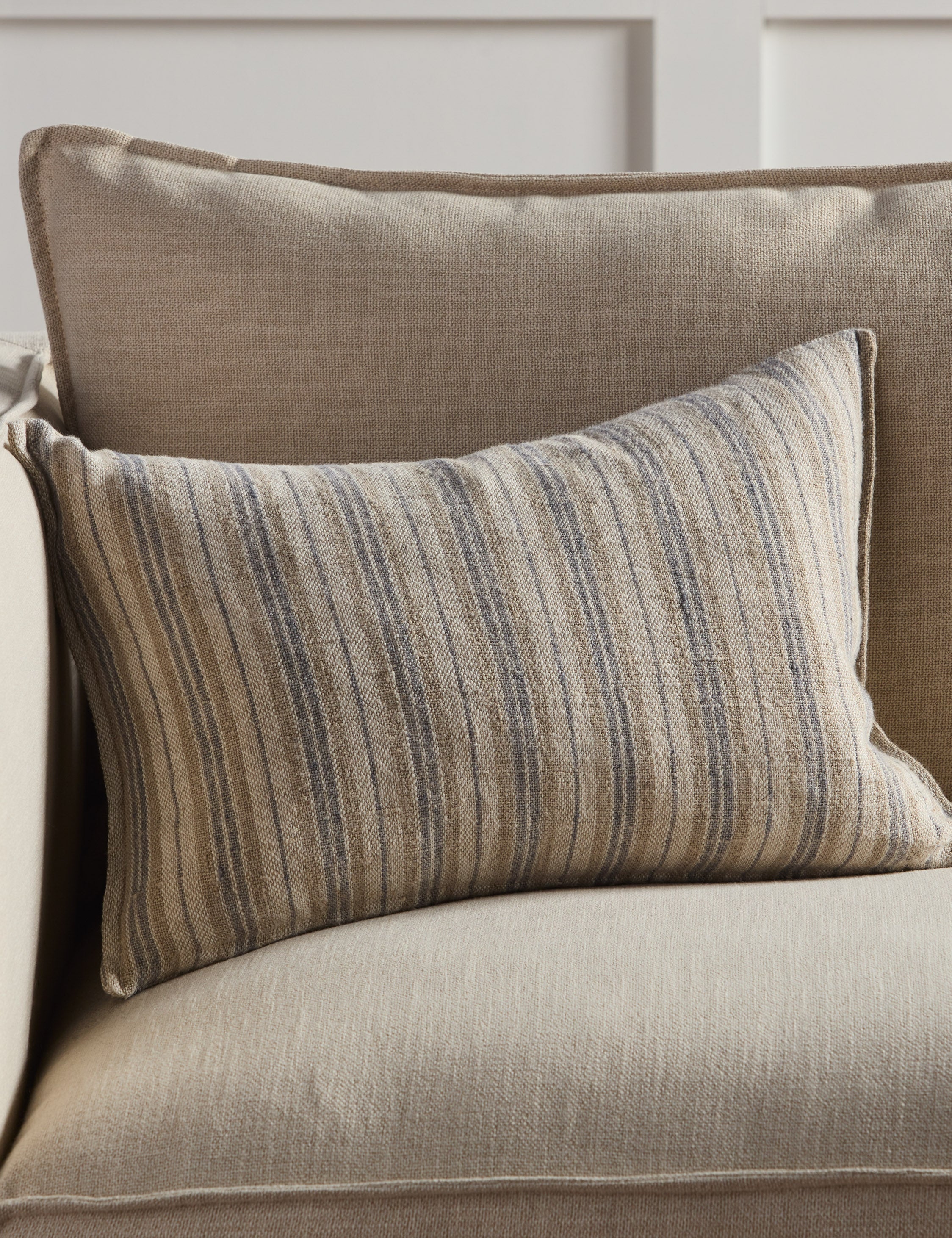 Premium Baptiste Linen Pillow - Soft & Breathable Linen Pillow Cover for Bed, Couch & Sofa - Home Decor & Comfort for Living Room, Bedroom & Nursery