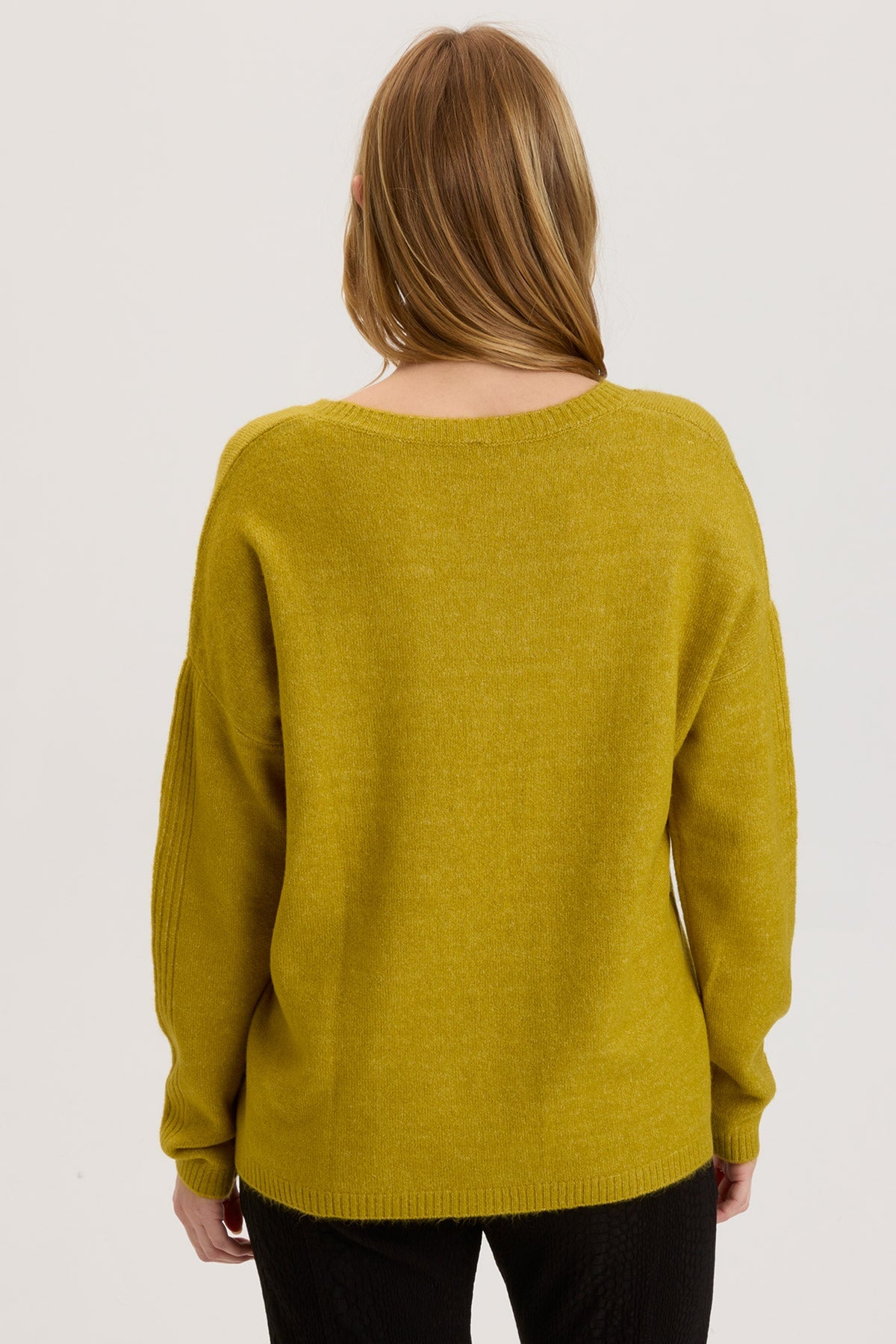 Premium Gresham V Neck Bancha Tea - Organic Japanese Green Tea for Weight Loss & Relaxation - Perfect for Morning Energy Boost & Evening Relaxation