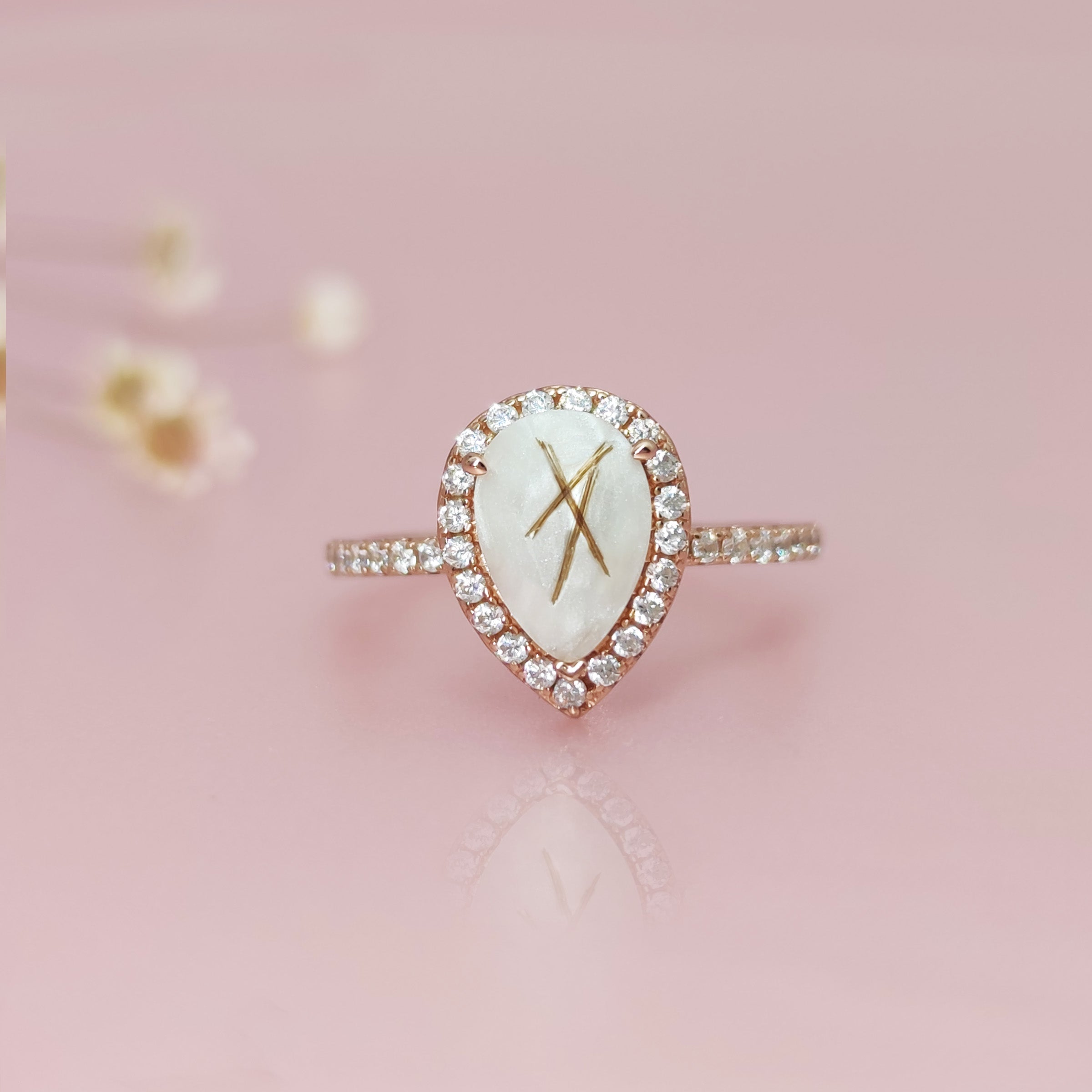 Solid Gold Teardrop Pet Hair & Fur Halo Ring - Elegant Jewelry for Pet Lovers, Perfect for Memorial Keepsakes & Special Occasions