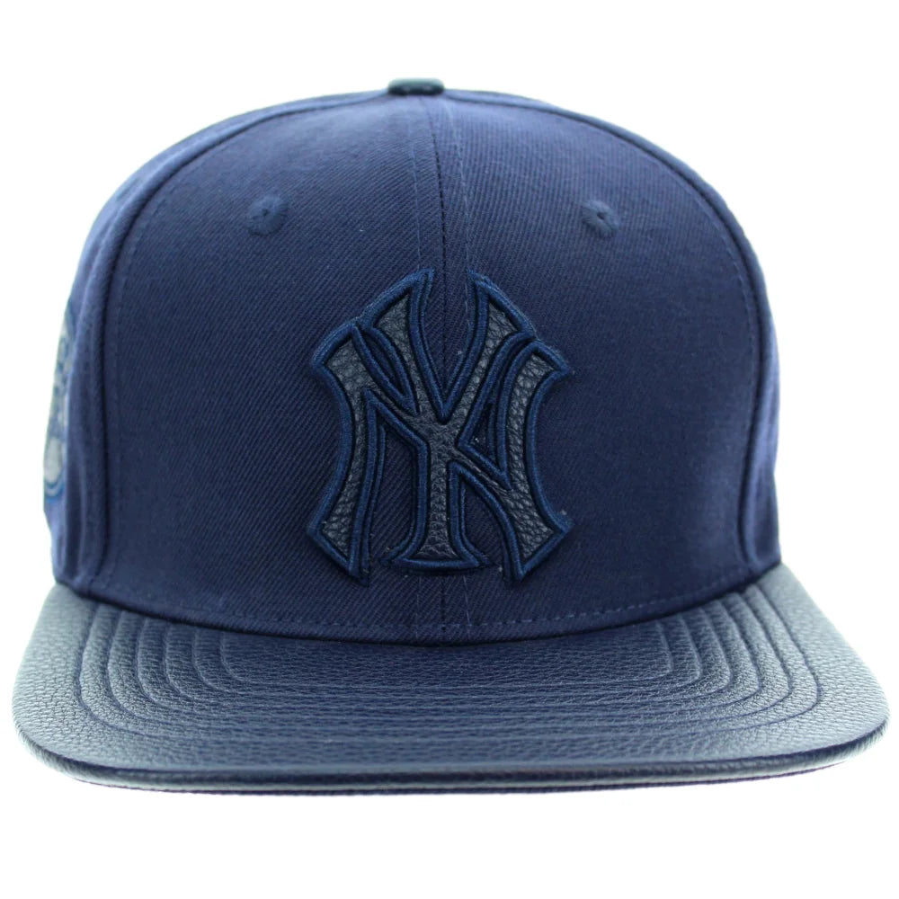 New York Yankees MLB Snapback Hat - Pro Standard Unisex Adjustable Baseball Cap in Navy Blue - Perfect for Games, Fan Gear & Streetwear Fashion