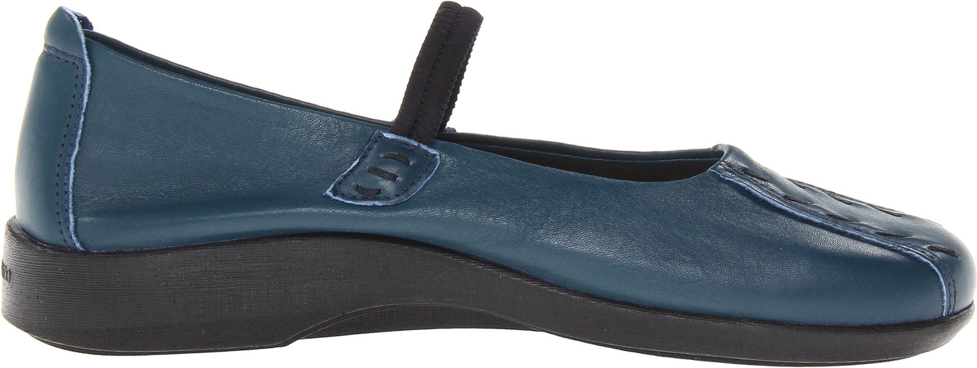 Arcopedico Shawna Women's Comfortable Slip-On Shoes - Lightweight & Supportive for Walking, Travel & Everyday Wear