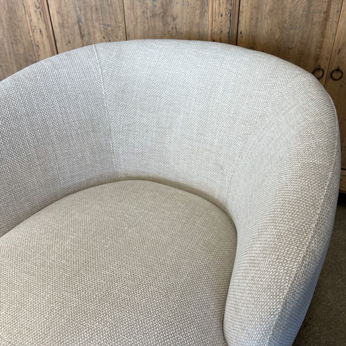 Bowie Swivel Chair in Natural Finish - Modern Rotating Accent Chair for Living Room, Office, or Reading Nook