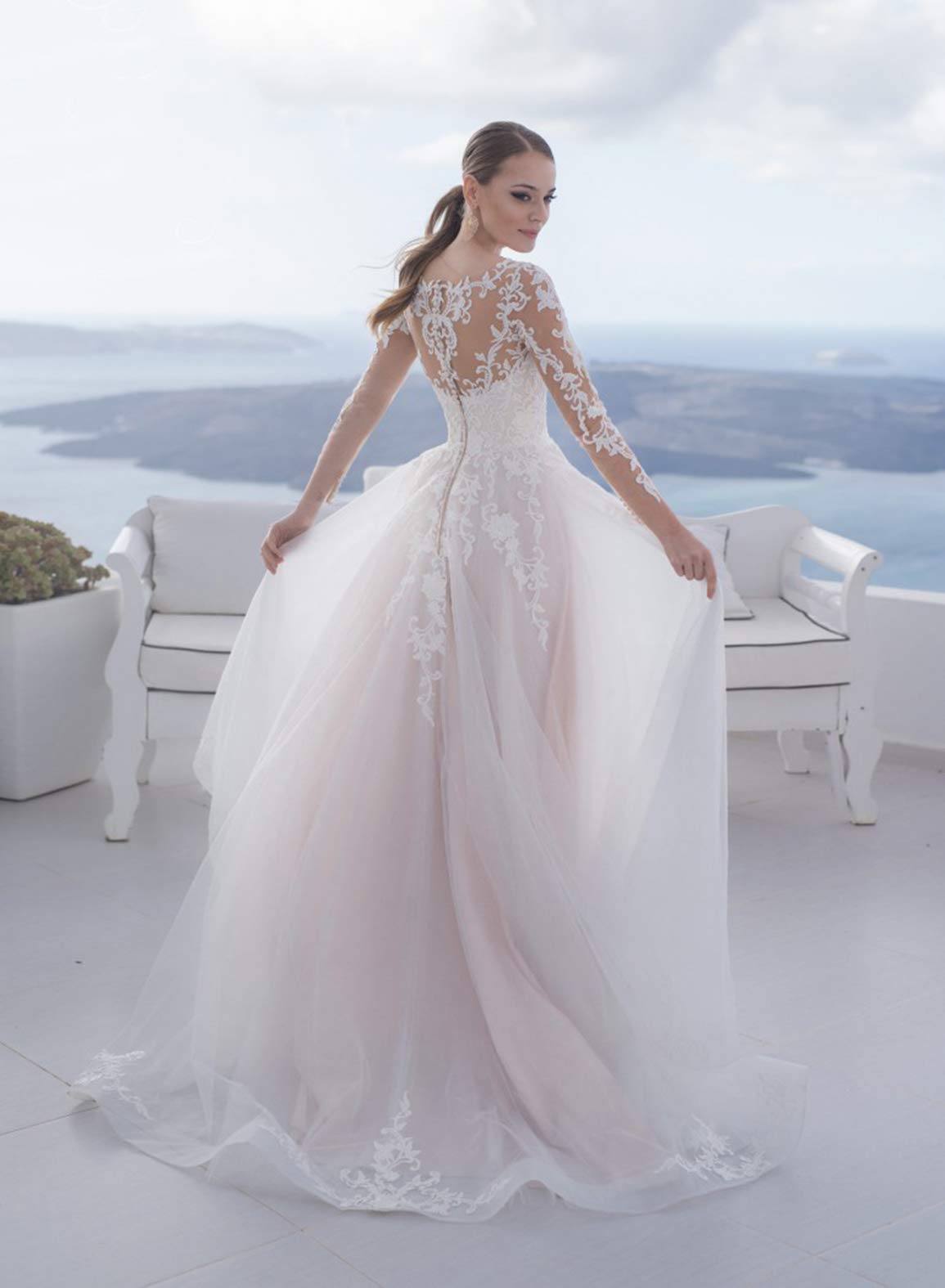 Ivory Wedding Dresses for Bride 2023 - Princess Ball Gown with Long Sleeves & Lace Details - Beach Bridal Gowns - Perfect for Beach Weddings, Vow Renewals & Romantic Photoshoots