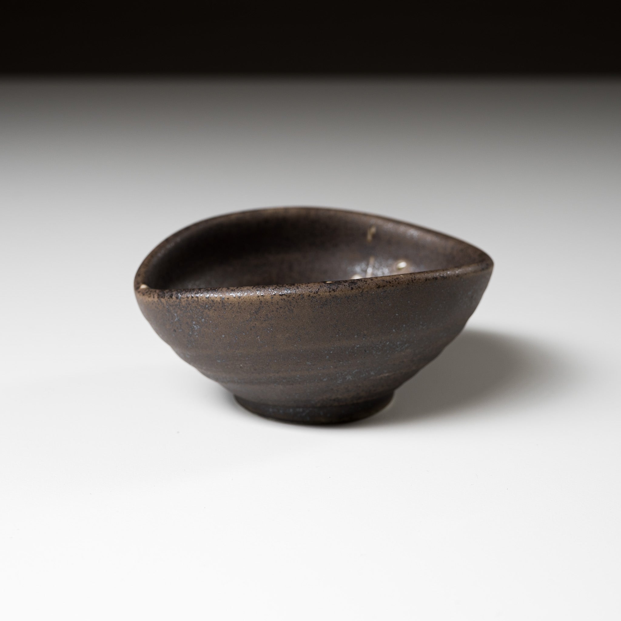 Premium Mino Ware Oval Side Dish Bowl - Handcrafted Japanese Ceramic Small Bowl for Soy Sauce, Pickles & Condiments | Perfect for Sushi, Ramen & Asian Dining