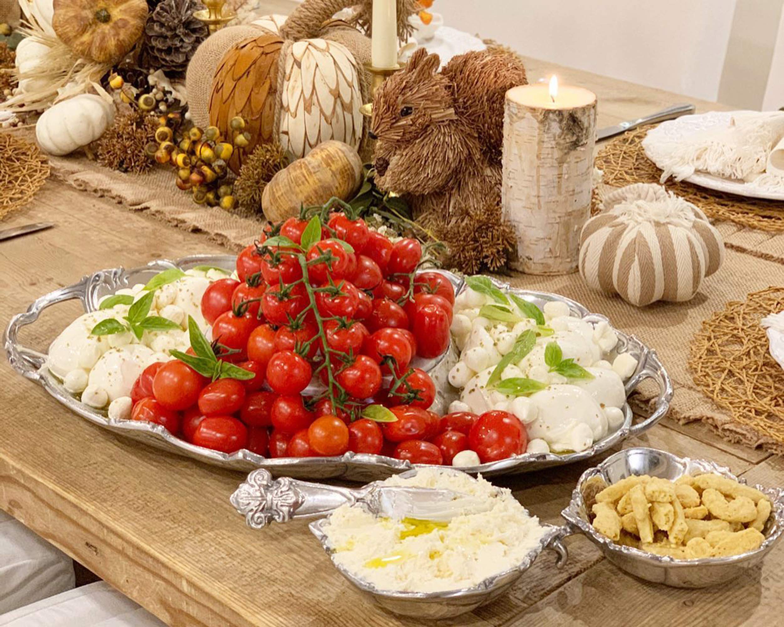 Arthur Court Designs Aluminum Fleur-De-Lis 5-Piece Cheese & Chip Serving Set with Two Bowls, Spreader, Marble Base, and 20x13 Inch Tray – Perfect for Parties, Entertaining, and Gourmet Snack Presentation