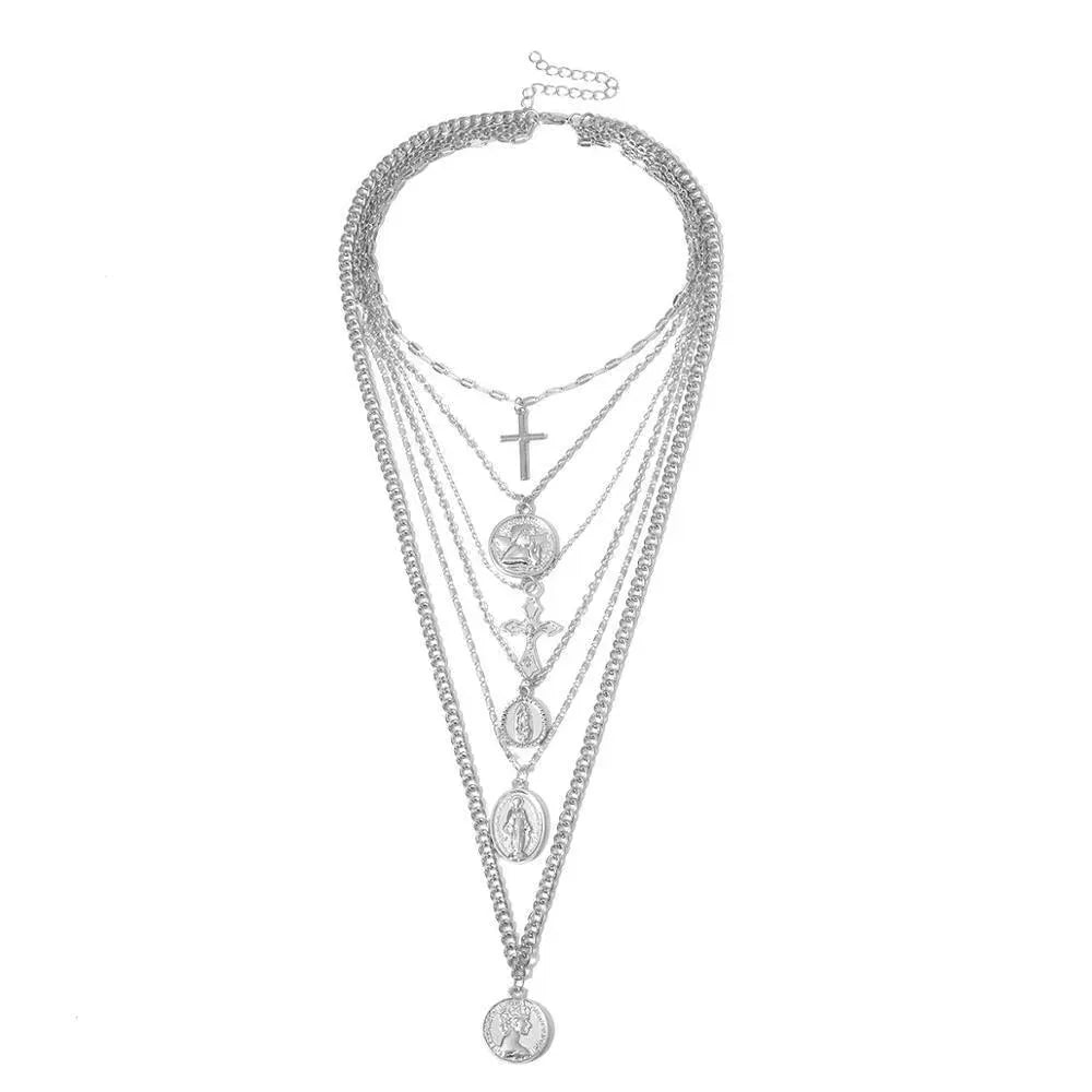 Elegant Queen Pendant Necklace for Women - 18K Gold Plated Royal Jewelry Gift for Birthday, Anniversary & Special Occasions | Perfect for Parties, Weddings & Evening Events