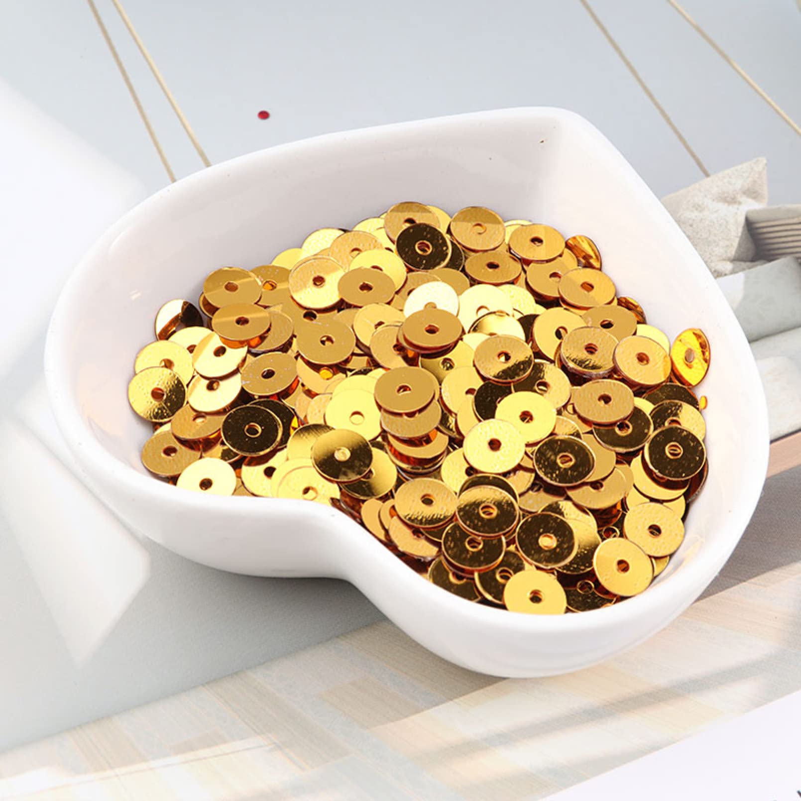 50g Flat Round Loose Sequins Paillettes for Sewing Craft DIY - Iridescent Spangles for Garment Accessories, Costume Design, Party Decorations
