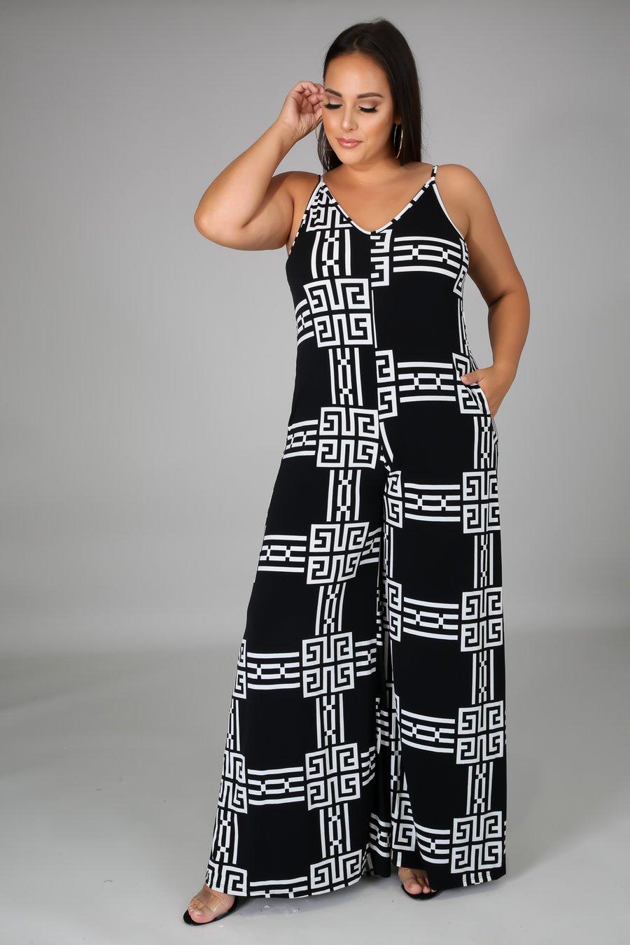 Simplicity Resort Ready Jumpsuit for Women - Flattering Curve Fit | Perfect for Beach Vacations, Summer Outings & Resort Wear