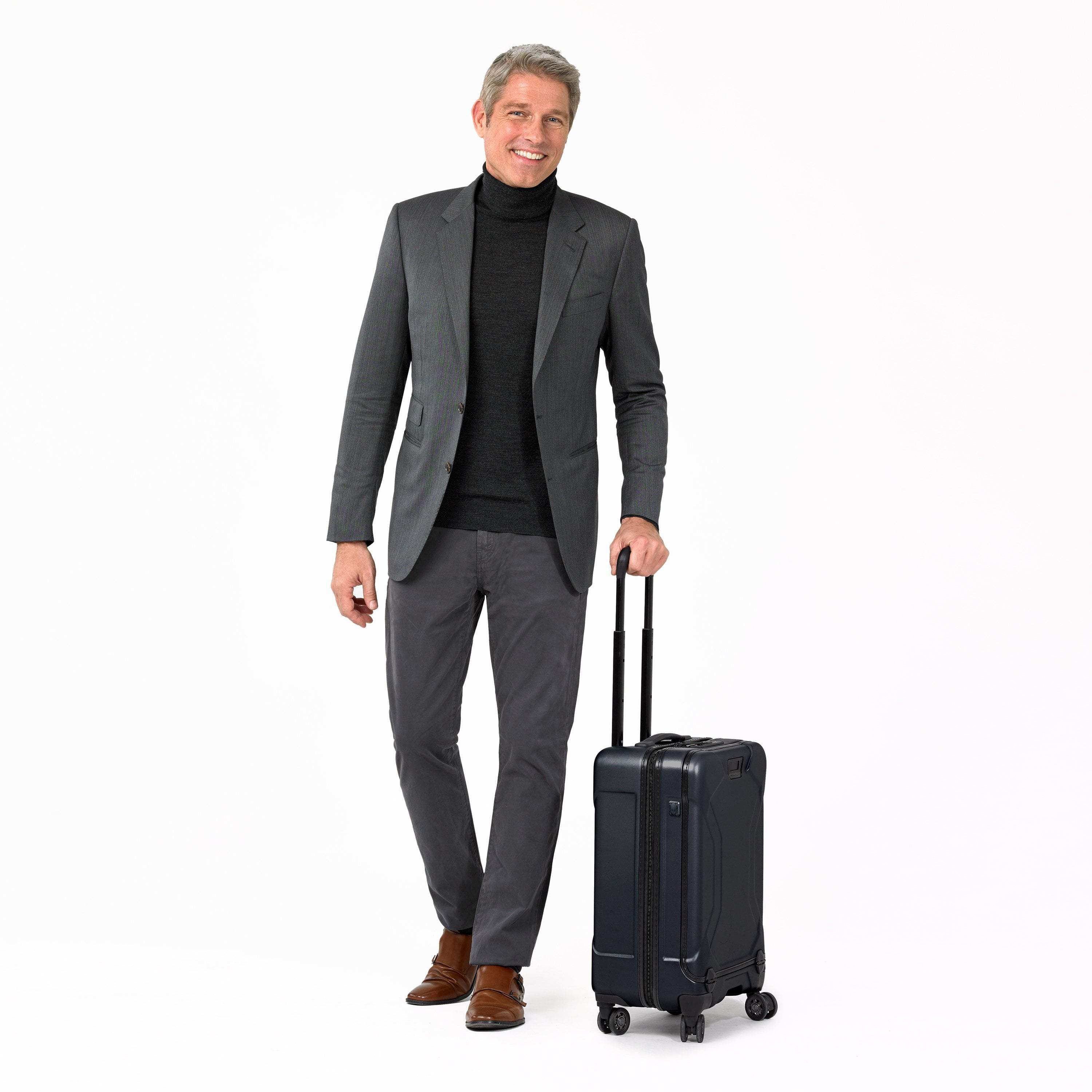 Briggs & Riley Torq Domestic Carry On Spinner Luggage - Lightweight Expandable Suitcase for Business Travel & Weekend Getaways | TSA Approved, Durable Spinner Wheels