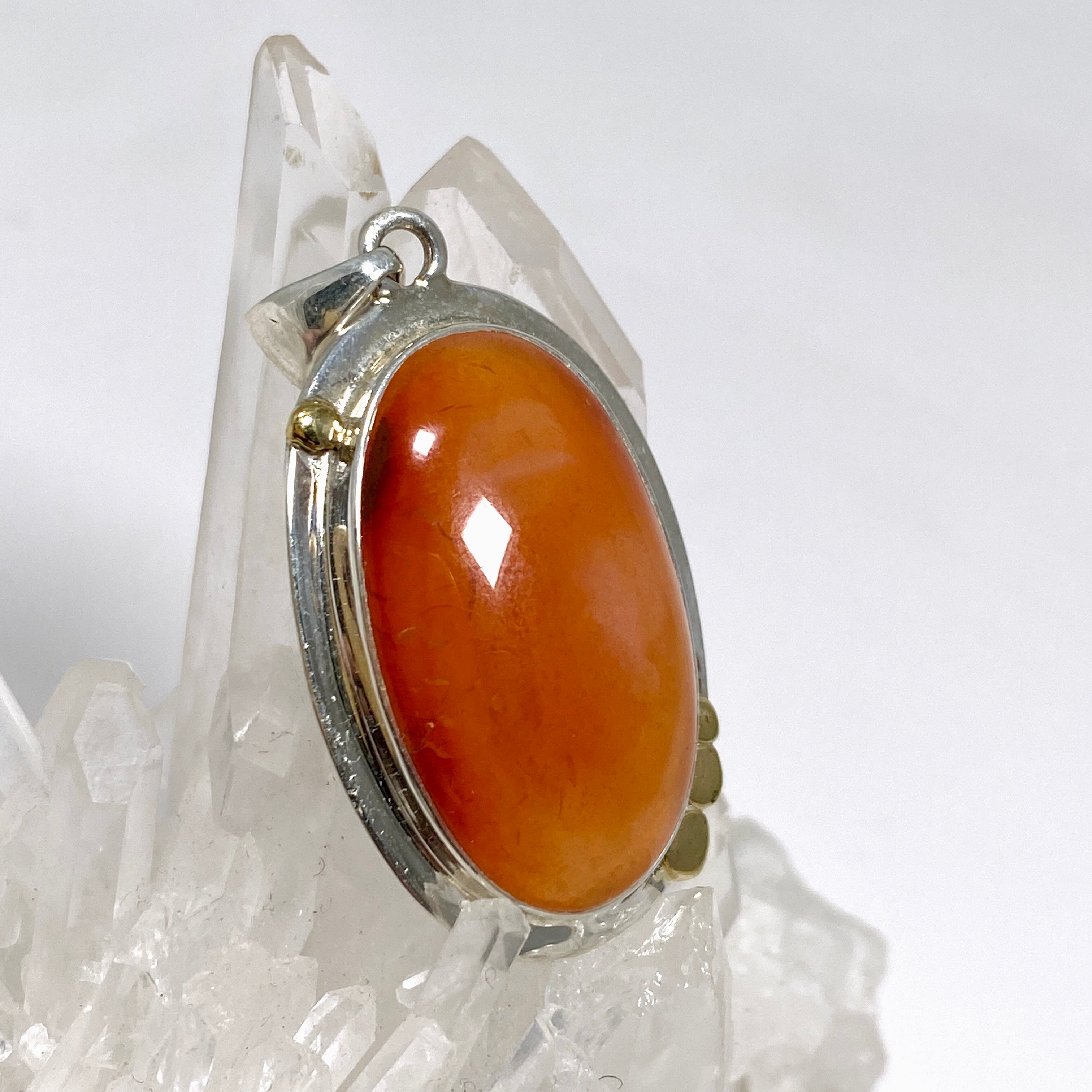Natural Carnelian Oval Pendant with Brass Decorative Setting - Handmade Gemstone Jewelry for Women - Perfect for Everyday Wear, Gift Giving & Spiritual Healing
