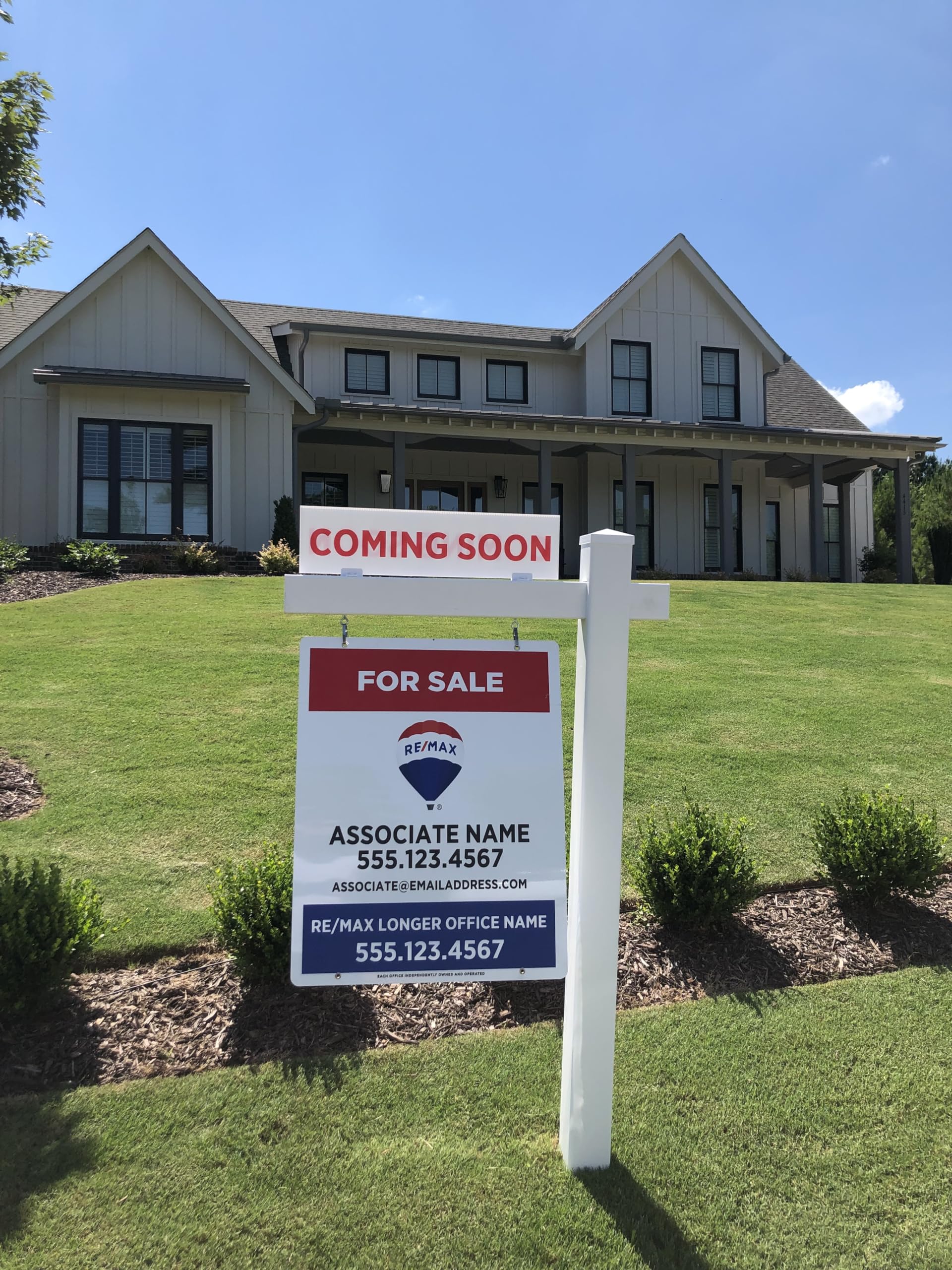 5ft Tall Professional White Vinyl Real Estate Sign Post - Durable Realtor Yard Sign for Open House, Home for Sale & Property Listings - Perfect for Residential, Commercial & Land Sale Advertising
