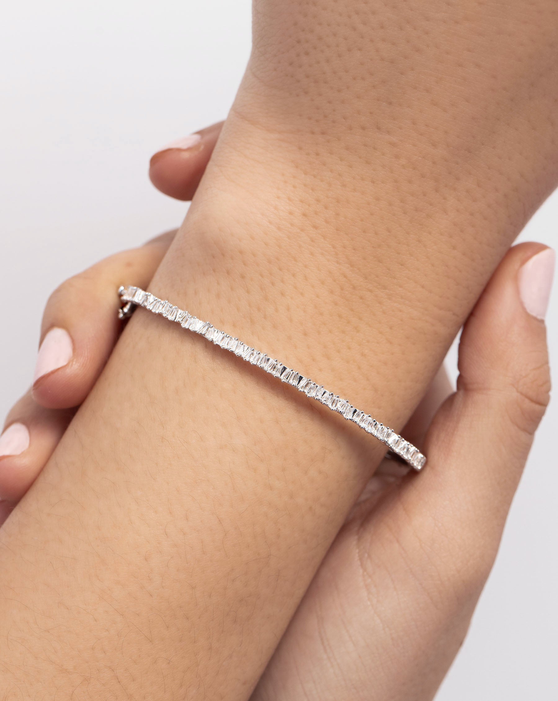 Elegant Baguette Ridge Bangle Bracelet for Women - Stackable Gold & Silver Cuff Jewelry - Perfect for Weddings, Parties & Everyday Fashion