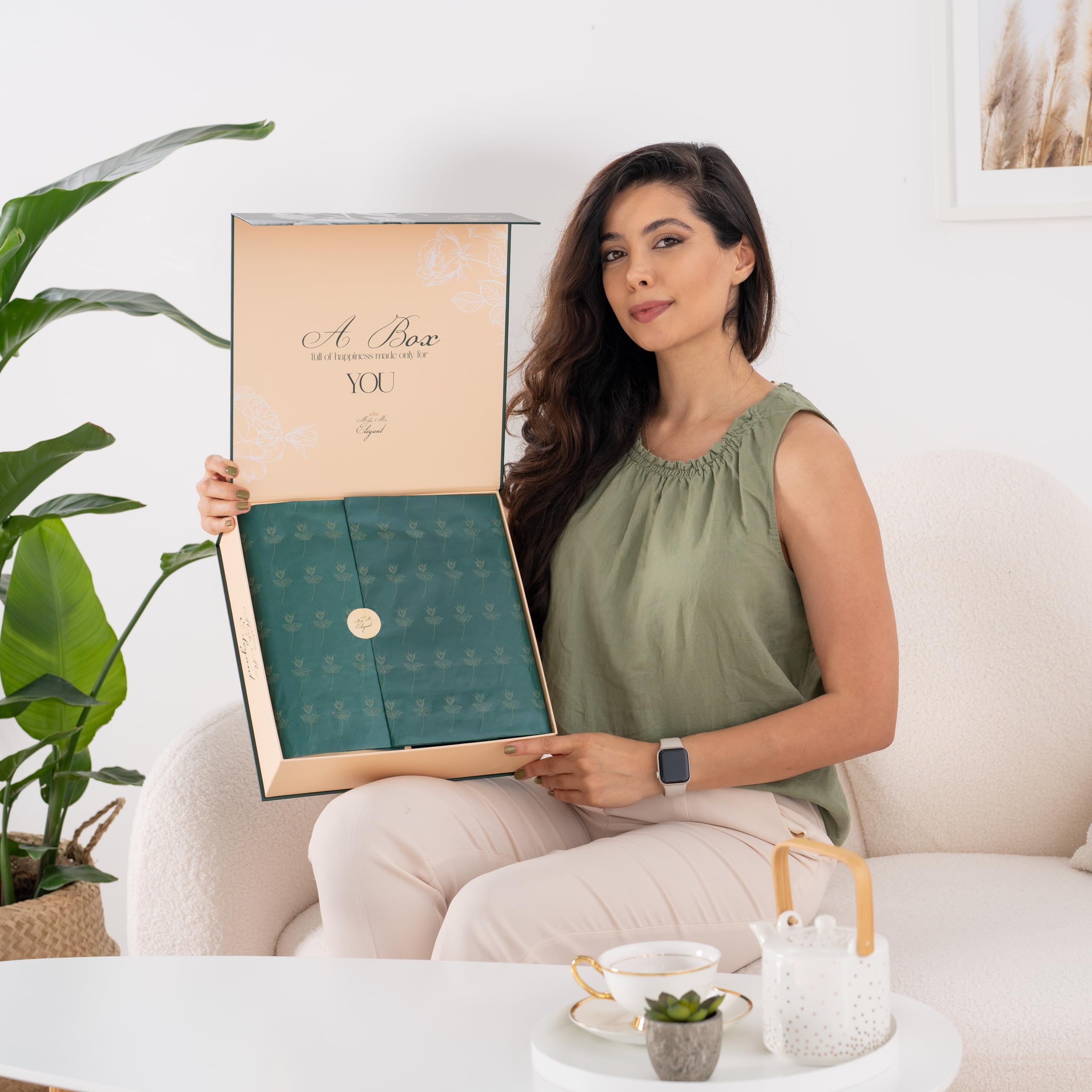Elegant Gift Box for Women - Relaxing Spa Set & Self Care Package | Birthday, Mother's Day, Women's Day & Get Well Soon Gift Basket | Perfect for Home Spa, Pampering & Special Occasions