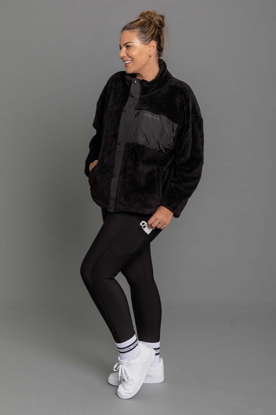 Tech Teddy Jacket - Cozy & Stylish Fleece Jacket for Women & Men | Perfect for Winter, Fall & Outdoor Activities | Warm & Soft Teddy Bear Fabric