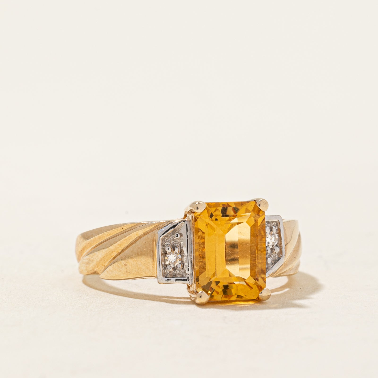 Exquisite Mandarin Citrine & Diamond Ring - 1.70ct Citrine with 0.02ctw Diamonds - Size 6 - Elegant Jewelry for Weddings, Anniversaries & Special Occasions