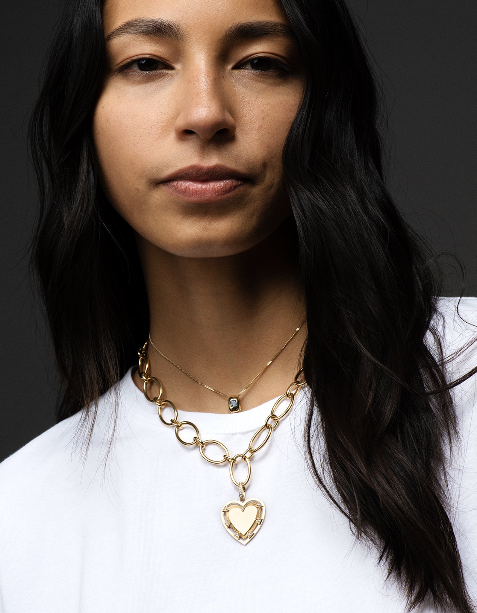 Heart Token Love Necklace - Oval Link Chain Pendant for Women, Romantic Gift for Valentine's Day, Anniversary & Couple Jewelry - Perfect for Date Night & Special Occasions