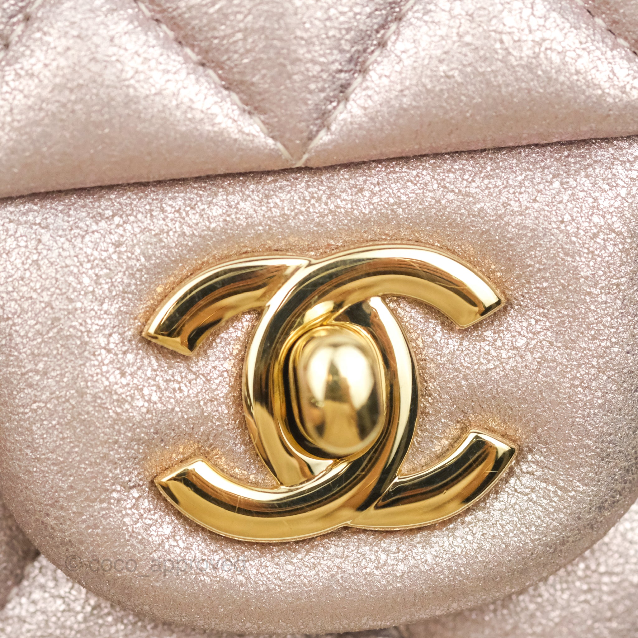 Chanel Classic M/L Medium Double Flap Bag in Rose Gold Pink Lambskin with Gold Hardware - Luxury Handbag for Women, Perfect for Parties, Weddings & Special Occasions