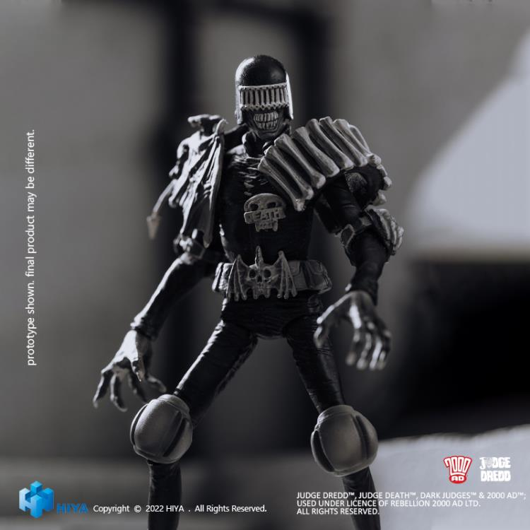 1/18 HIYA 4inch Action Figure - Exquisite Mini Series Judge Dredd vs Judge Death (Black & White) - Collectible Model for Display & Comic Book Scenes