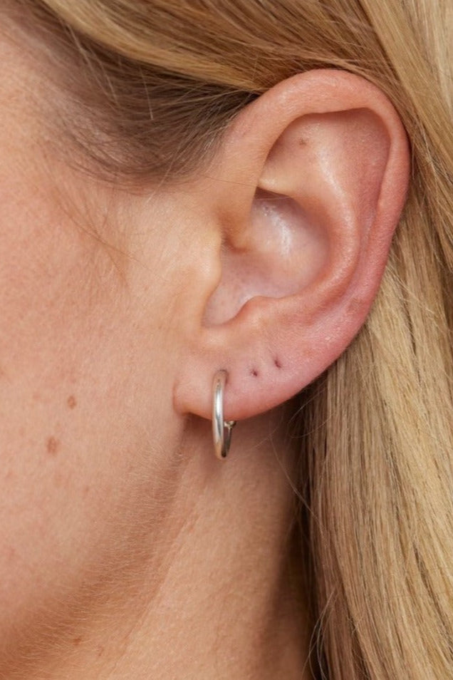 Polished Silver Hoop Earrings for Women - Small 14mm Minimalist Stud Earrings for Everyday Wear, Work & Special Occasions