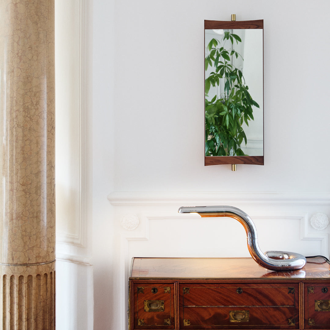 Modern Aspide Table Lamp - Adjustable LED Desk Light for Home & Office - Perfect for Reading, Working, and Decorating