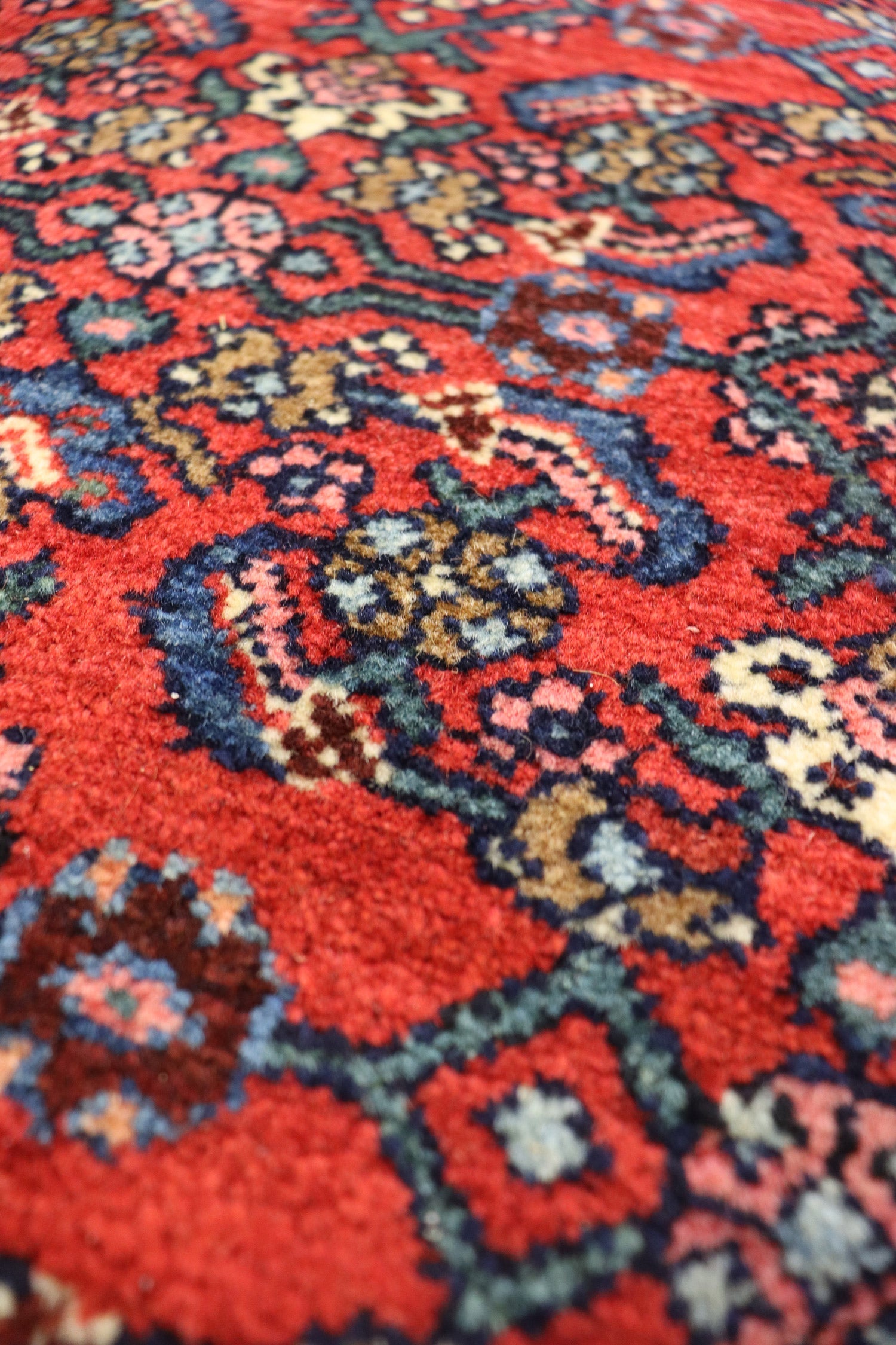 Handwoven Antique Bijar Tribal Rug - Traditional Persian Carpet for Home Decor, Living Room, Bedroom - J67822