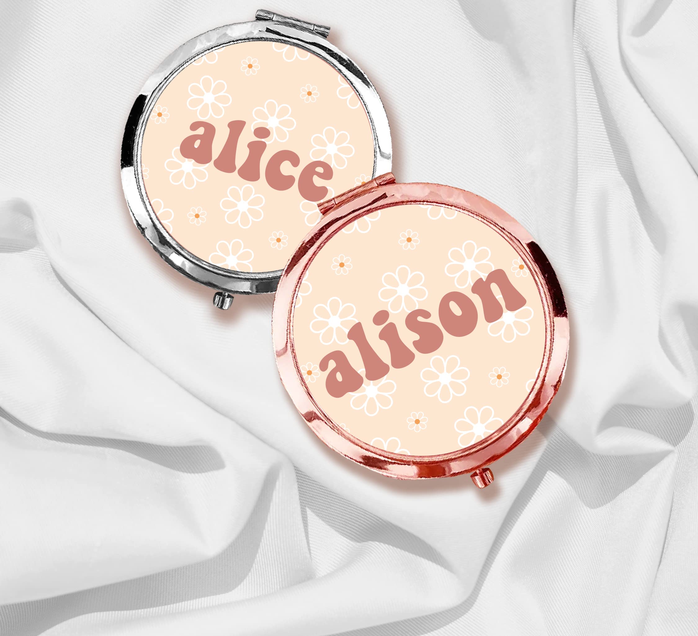 Personalized Daisy Compact Mirror - Travel & Bridal Makeup Gift