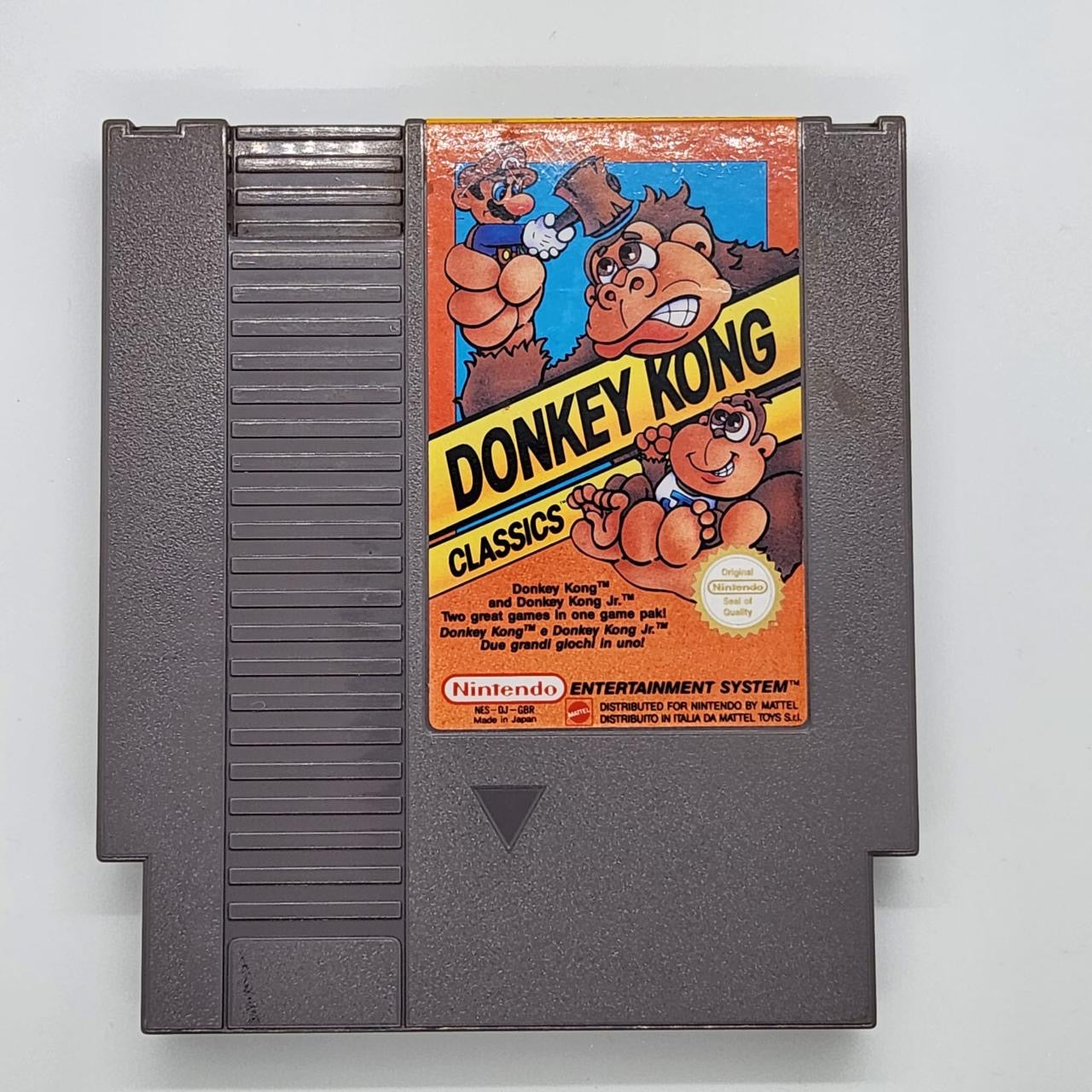 Original Donkey Kong Classics NES Game for Nintendo Entertainment System - Complete with Manual (PAL Version) | Retro Gaming, Collectible, Perfect for 80s Nostalgia & Classic Arcade Fun