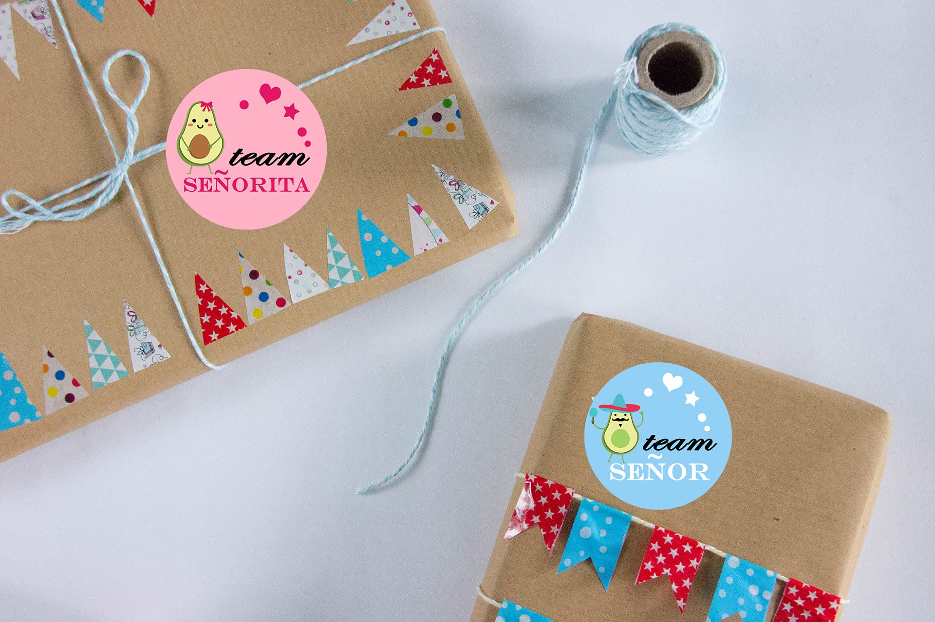 Team Señor Baby Shower Stickers Decorations - 500pcs 1.5inch Spanish Themed Plastic Stickers for Gender Neutral Fiesta Party Decor | Perfect for Baby Showers, Gender Reveals & Birthday Celebrations