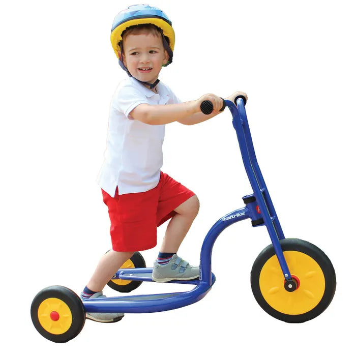 Italtrike Atlantic 3 Wheel Scooter for Kids - Lightweight & Durable Ride-On Toy with Adjustable Handlebar - Perfect for Outdoor Play, Park Adventures & Backyard Fun
