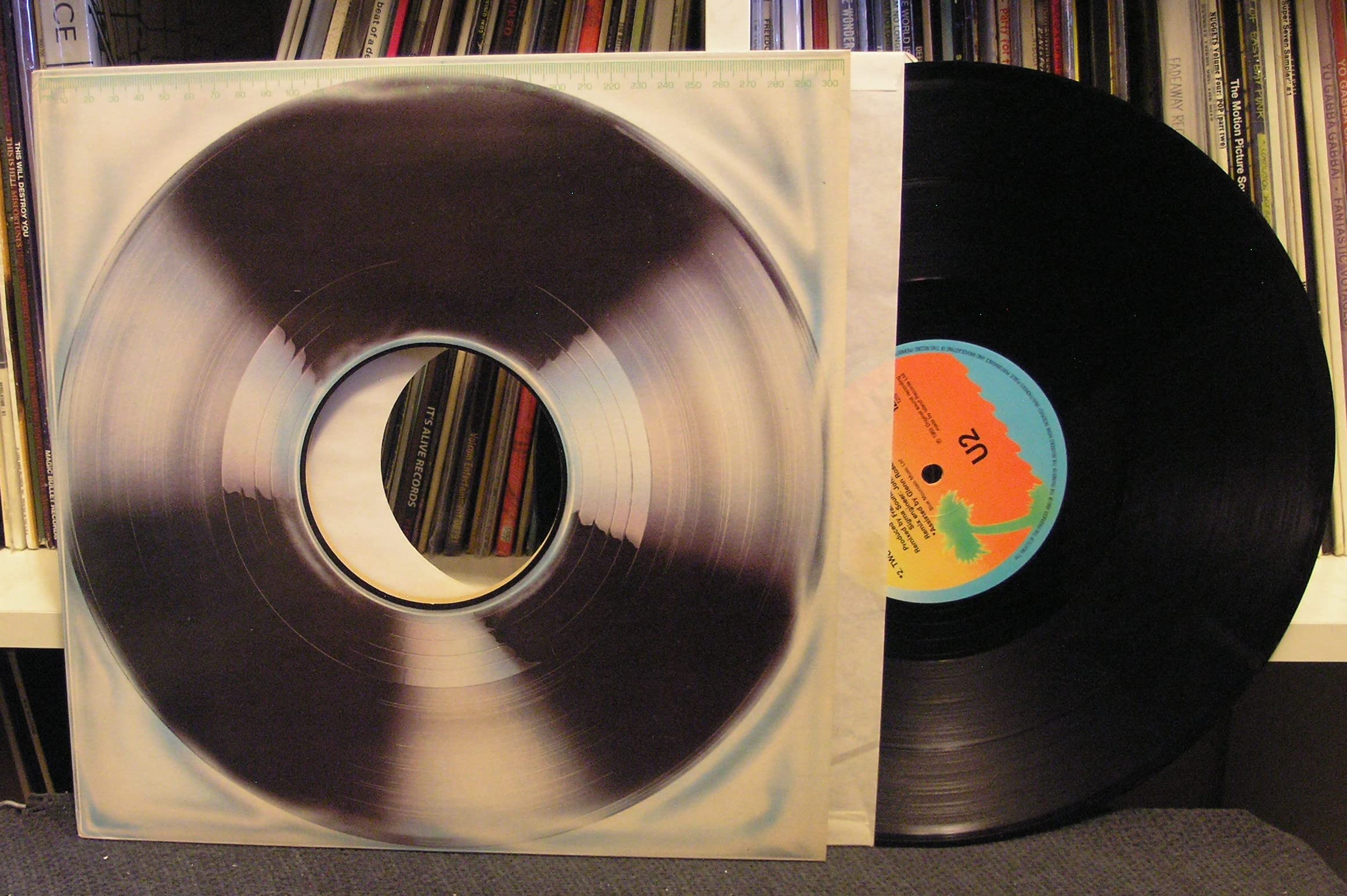 U2 - Two Hearts Beat As One (Club Version) - 12