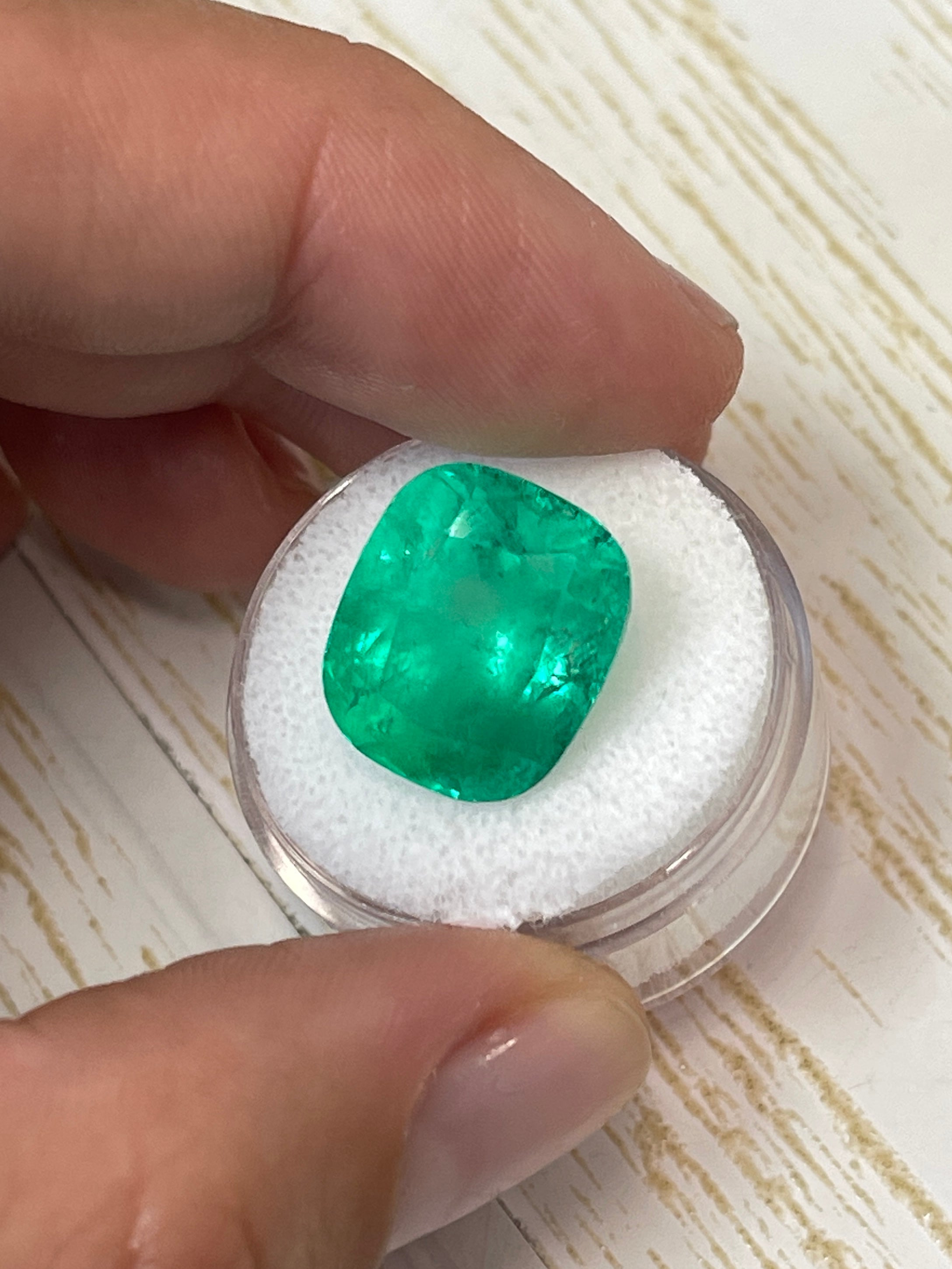 14.88 Carat Natural Cushion Cut Colombian Emerald Gemstone - 16x13mm AAA Quality Loose Green Emerald for Jewelry Making, Engagement Rings & Luxury Gifts