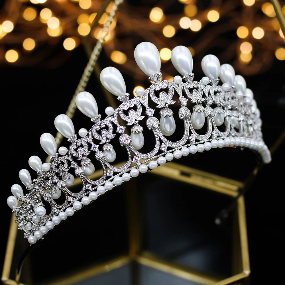 3A Cubic Zirconia Pearl Tiara Crown for Women - Elegant Bridal Hair Accessories with Gift Box - Perfect for Weddings, Prom, Pageants & Special Occasions