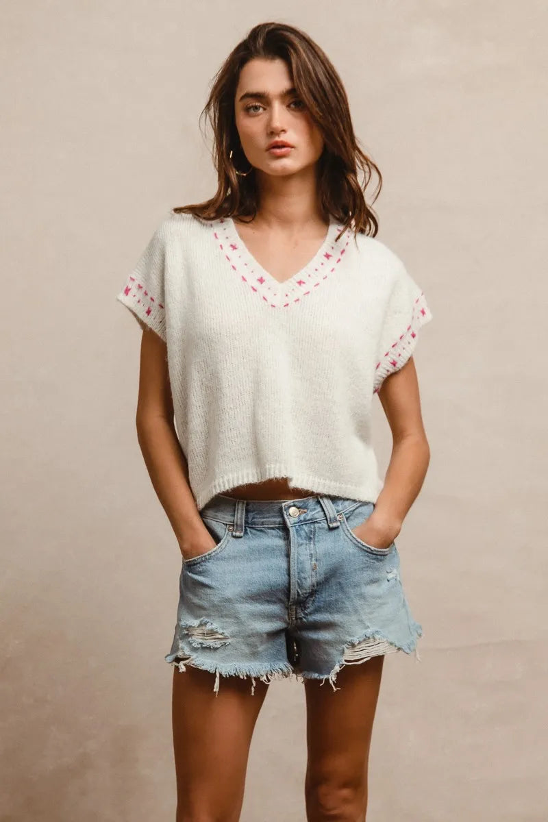 BiBi Knit Solid Contrast Stitch Detail Short Sleeve Sweater for Women | Casual Pullover Top for Spring & Fall | Perfect for Office Wear, Date Nights and Weekend Outfits
