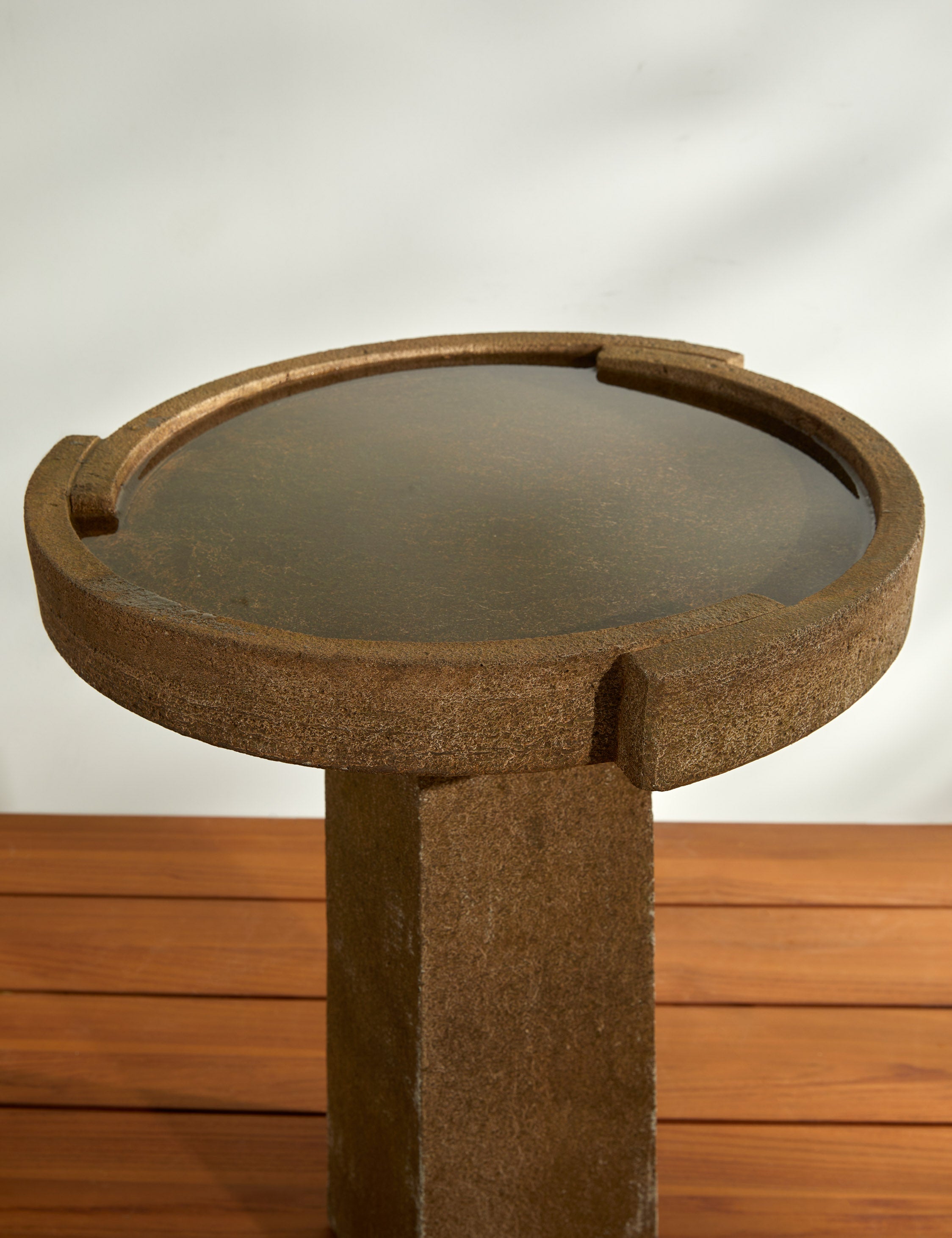 Campania International Modern Bird Bath - Elegant Garden Decor for Outdoor Bird Watching & Relaxation