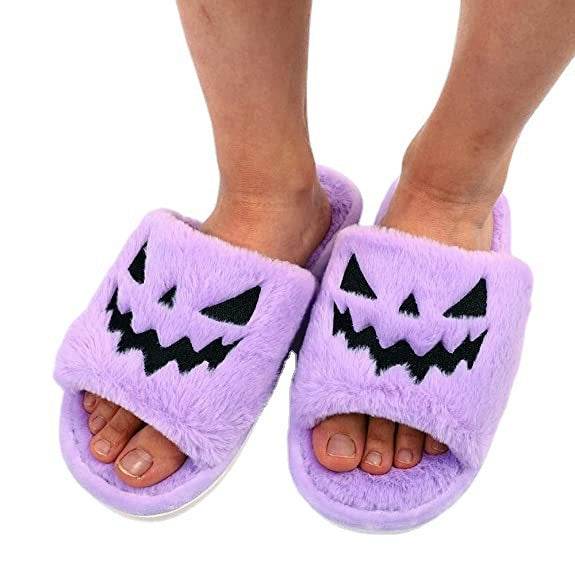 Spooky Snuggles Halloween Slippers - Cozy Ghost & Pumpkin Design Fuzzy House Shoes for Women & Men - Perfect for Halloween Parties, Trick or Treating & Festive Home Comfort