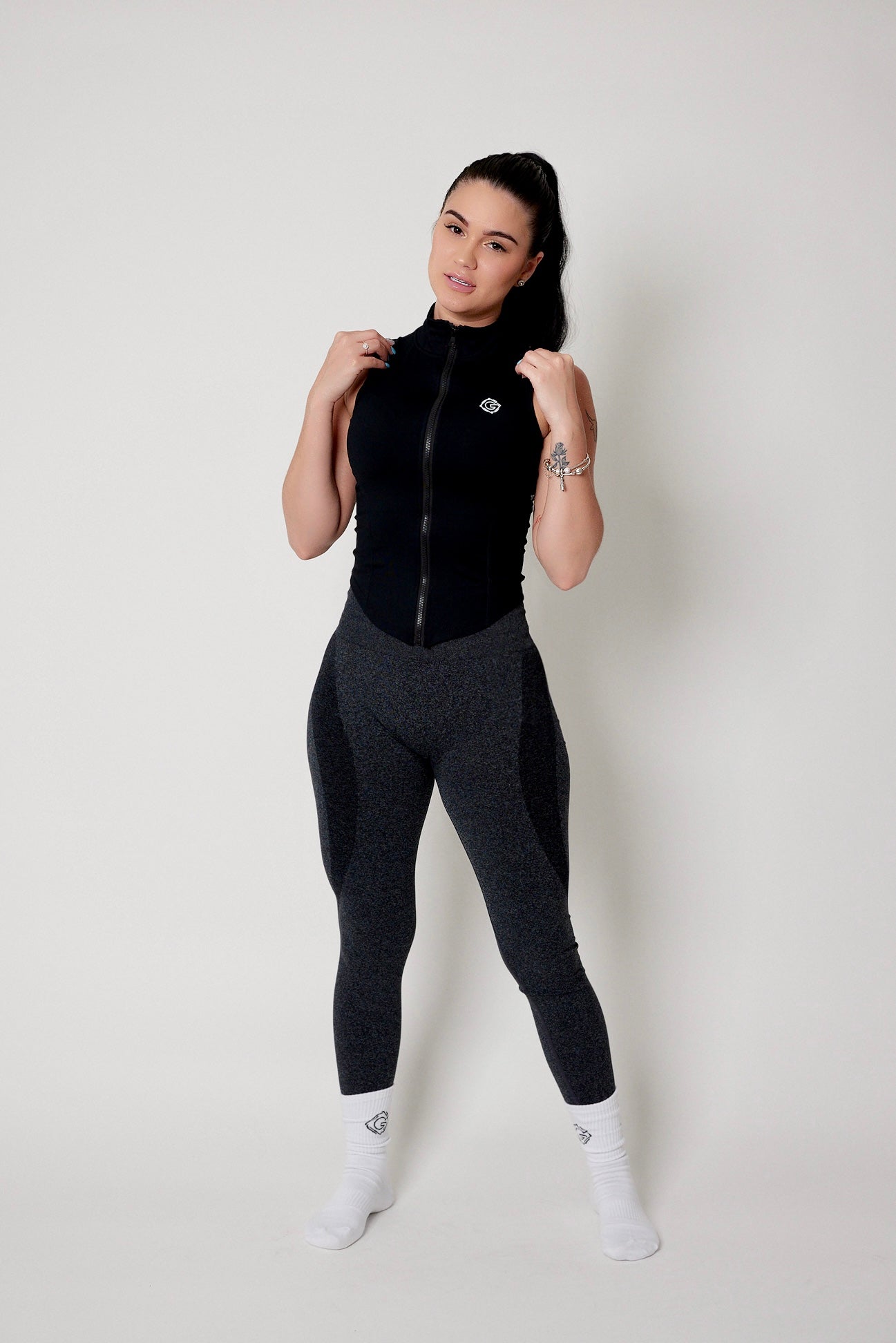 Stylish Icon Vest for Men & Women | Trendy Fashion Outerwear for Casual & Outdoor Wear | Perfect for Layering, Street Style & Everyday Outfits