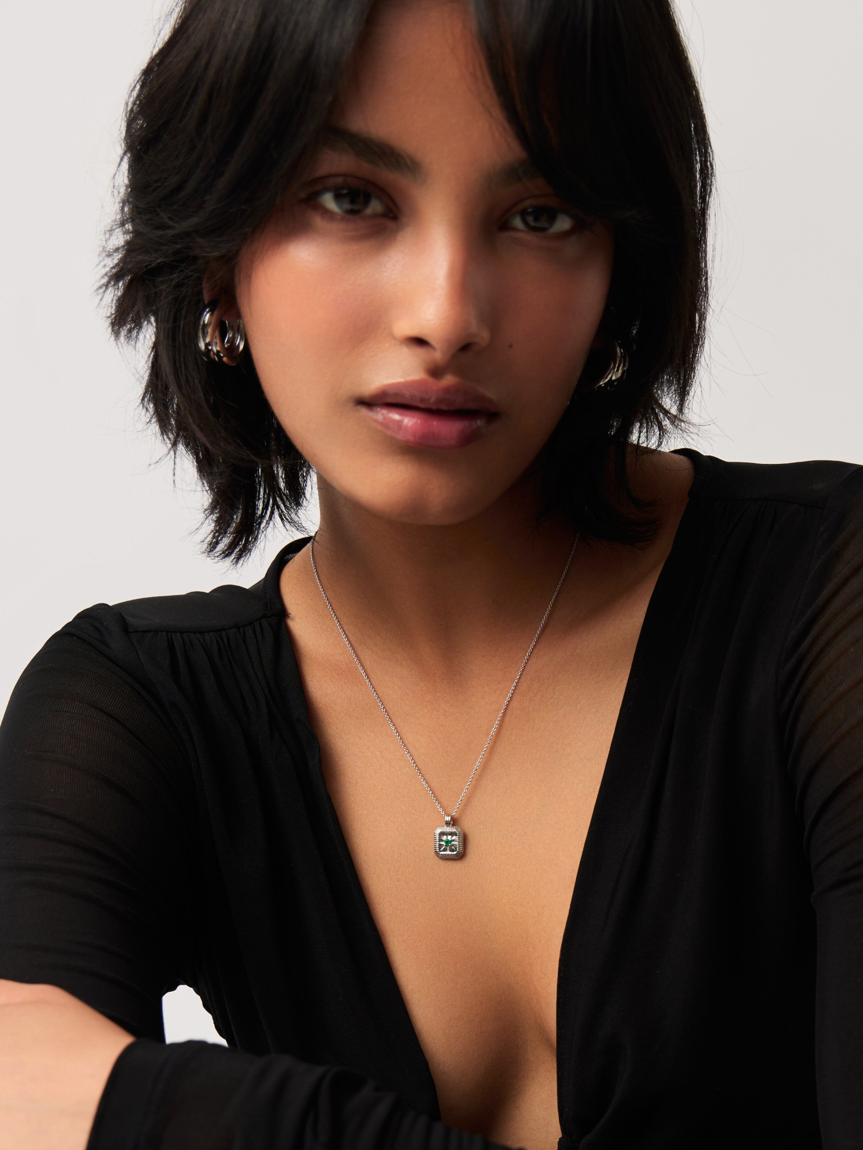May Birthstone Necklace - Green Chalcedony Pendant for Women | Elegant Jewelry Gift for Mother's Day, Birthday & Anniversary | Perfect for Everyday Wear & Special Occasions