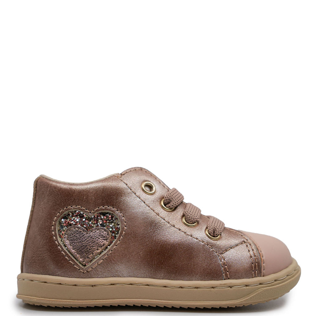 Beberlis Pink Heart Baby Sneakers for Girls - Cute Comfortable First Walking Shoes for Toddlers - Perfect for Everyday Wear, Playdates & Special Occasions