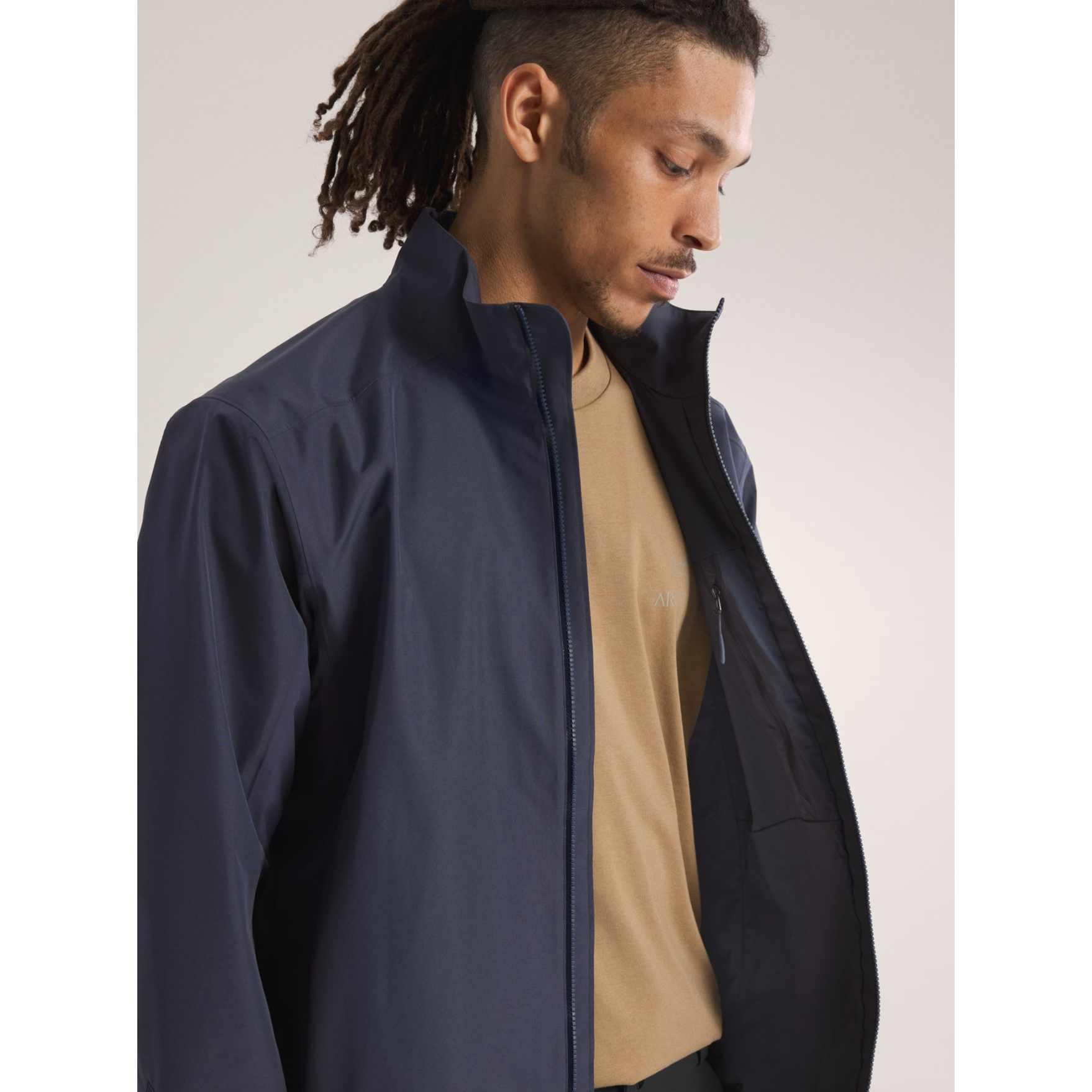Arc'teryx Men's Solano Jacket - Lightweight Waterproof Windbreaker for Hiking & Outdoor Adventures