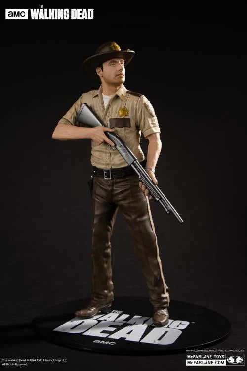 The Walking Dead TV Series Rick Grimes 1/8 Scale Action Figure - Collectible Zombie Apocalypse Character Model for Fans & Display