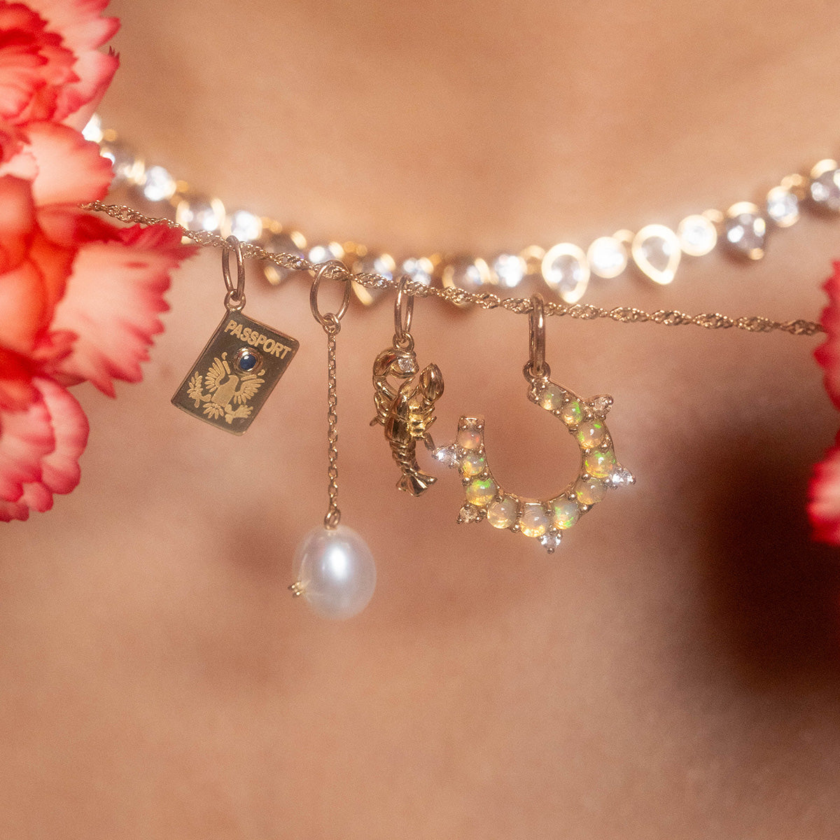 Solid Gold Amulet Charm - Elegant Jewelry for Protection & Good Luck | Perfect for Gifts, Spiritual Healing & Fashion Accessories