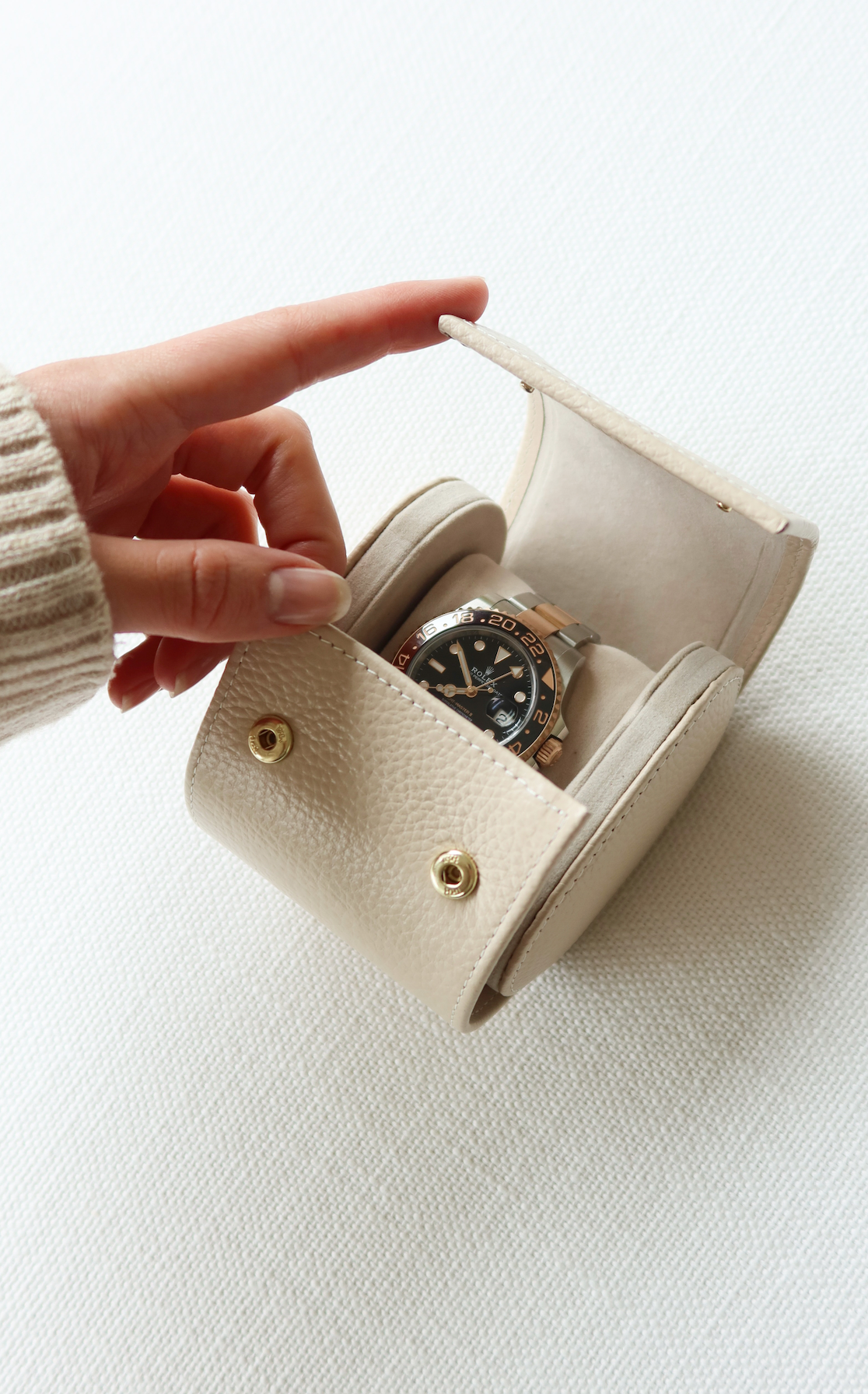 Premium Watch Case - Durable Travel Watch Box for Men & Women - Perfect for Storage, Travel & Gift Giving